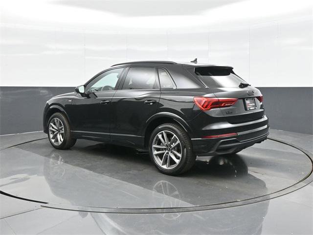 Certified 2025 Audi Q3 2.0T Premium w/ Convenience Package image 5