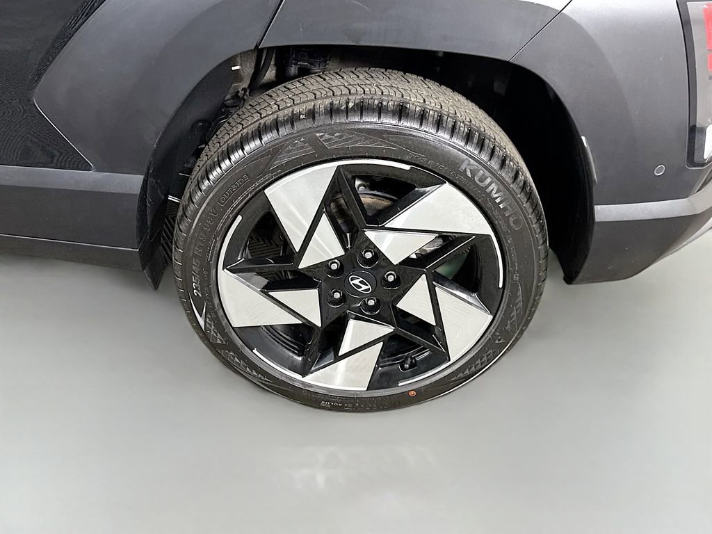 Used 2024 Hyundai Kona Limited AWD/4WD image 36