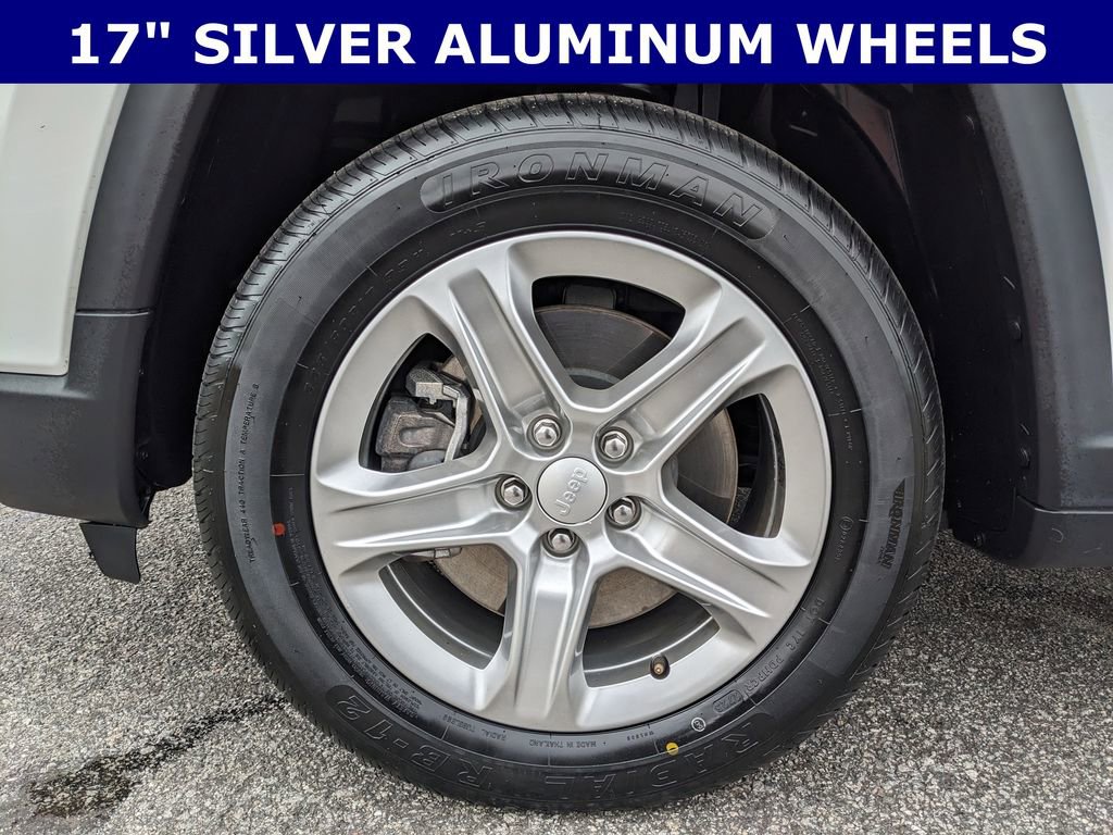 Used 2024 Jeep Compass Latitude image 5