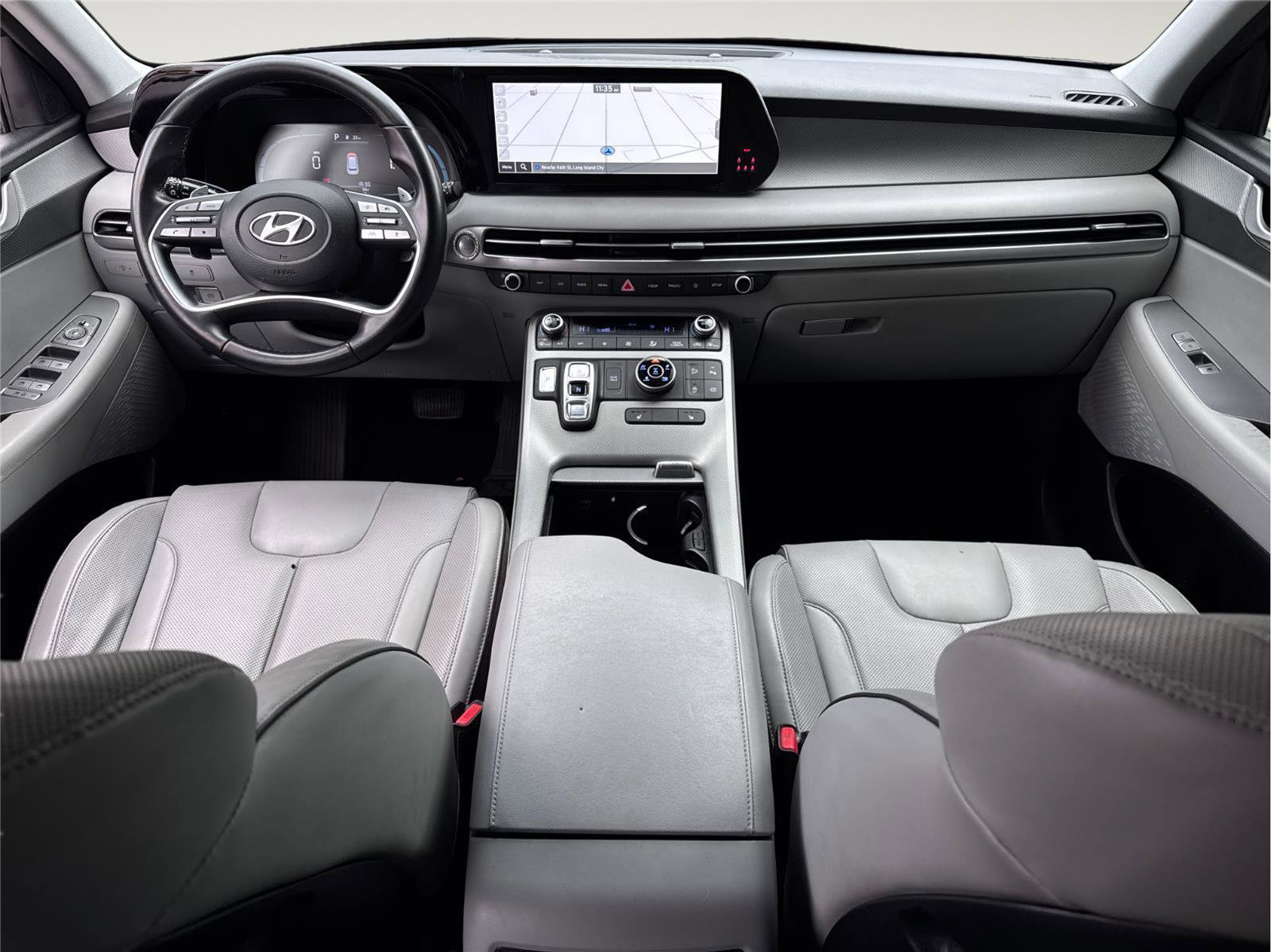 Used 2023 Hyundai Palisade SEL w/ Winter Package image 20