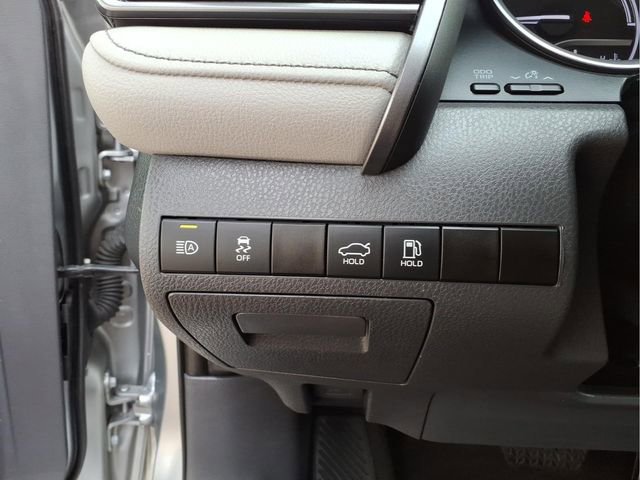 Used 2023 Toyota Camry XLE image 14