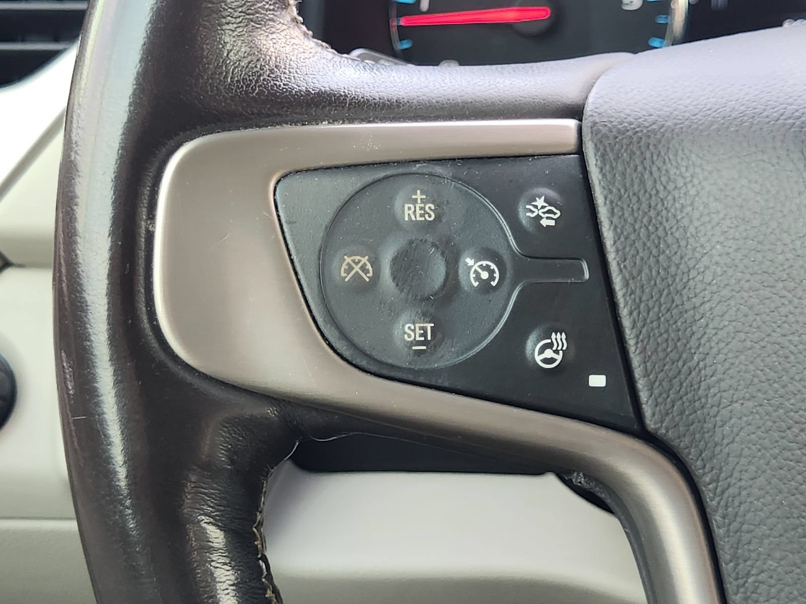 Used 2018 GMC Yukon XL Denali w/ Open Road Package AWD/4WD image 31