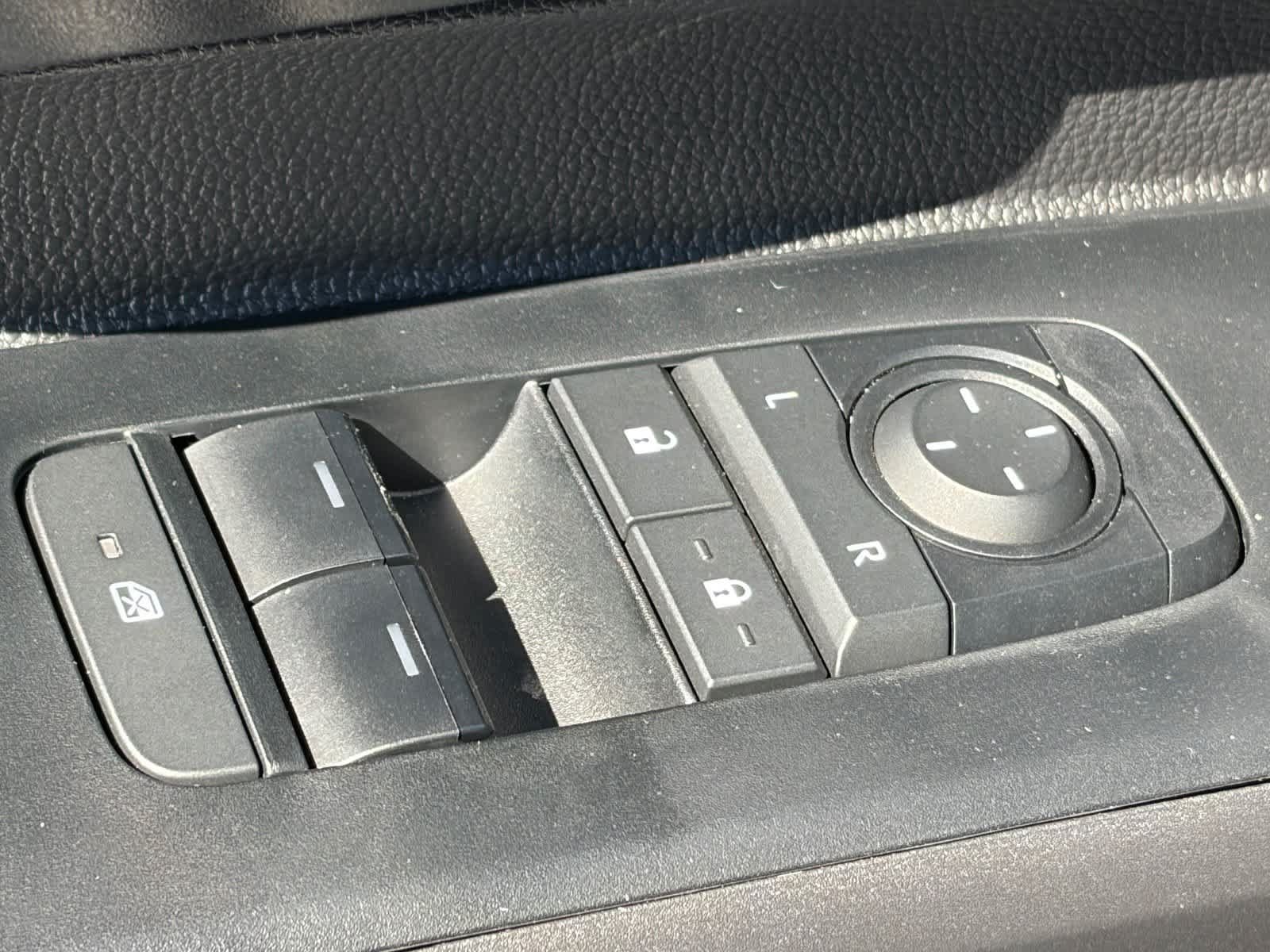 Used 2026 Toyota Tacoma SR5 RWD image 15