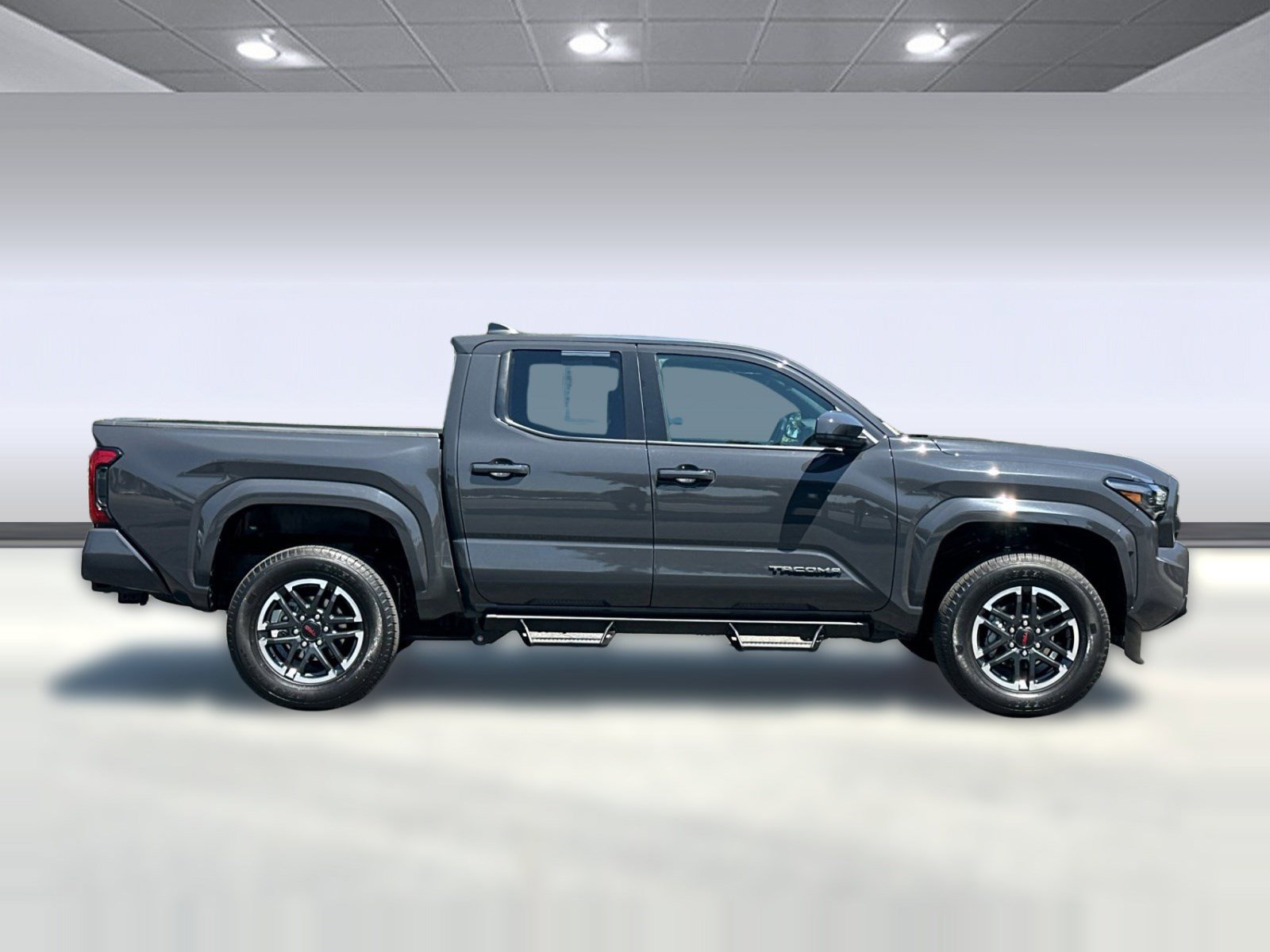 Used 2025 Toyota Tacoma SR5 AWD/4WD image 7
