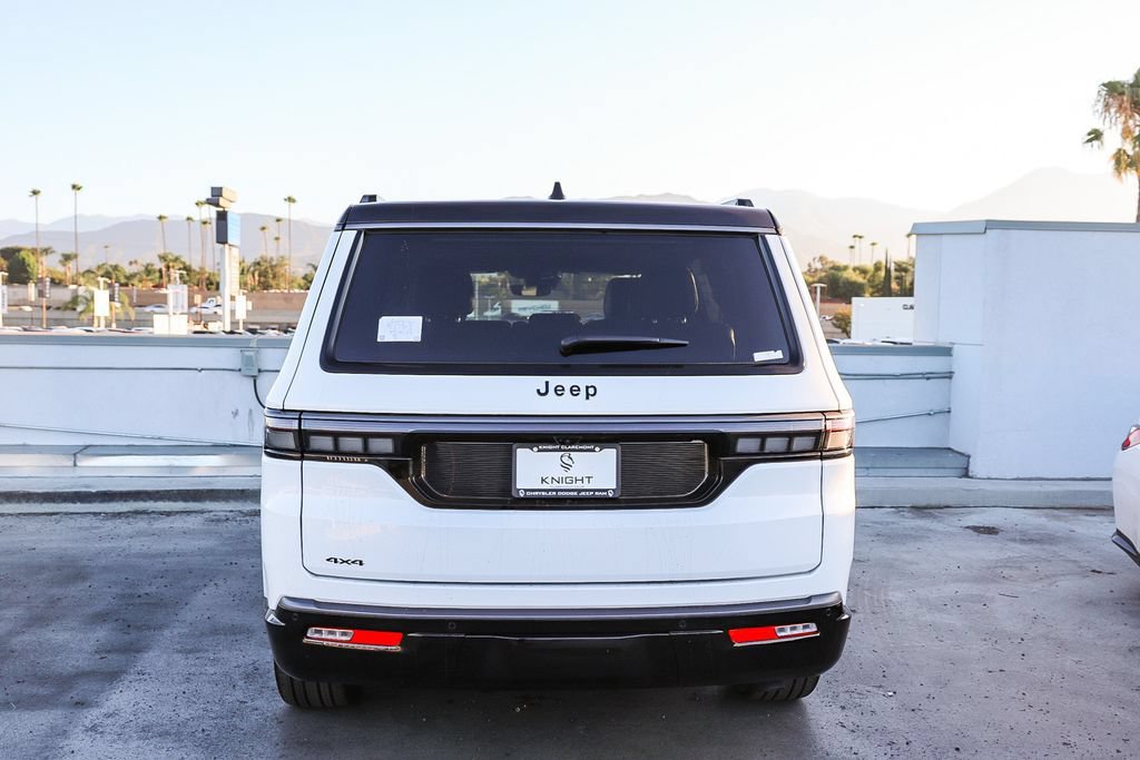 New 2026 Jeep Grand Wagoneer Summit AWD/4WD image 8