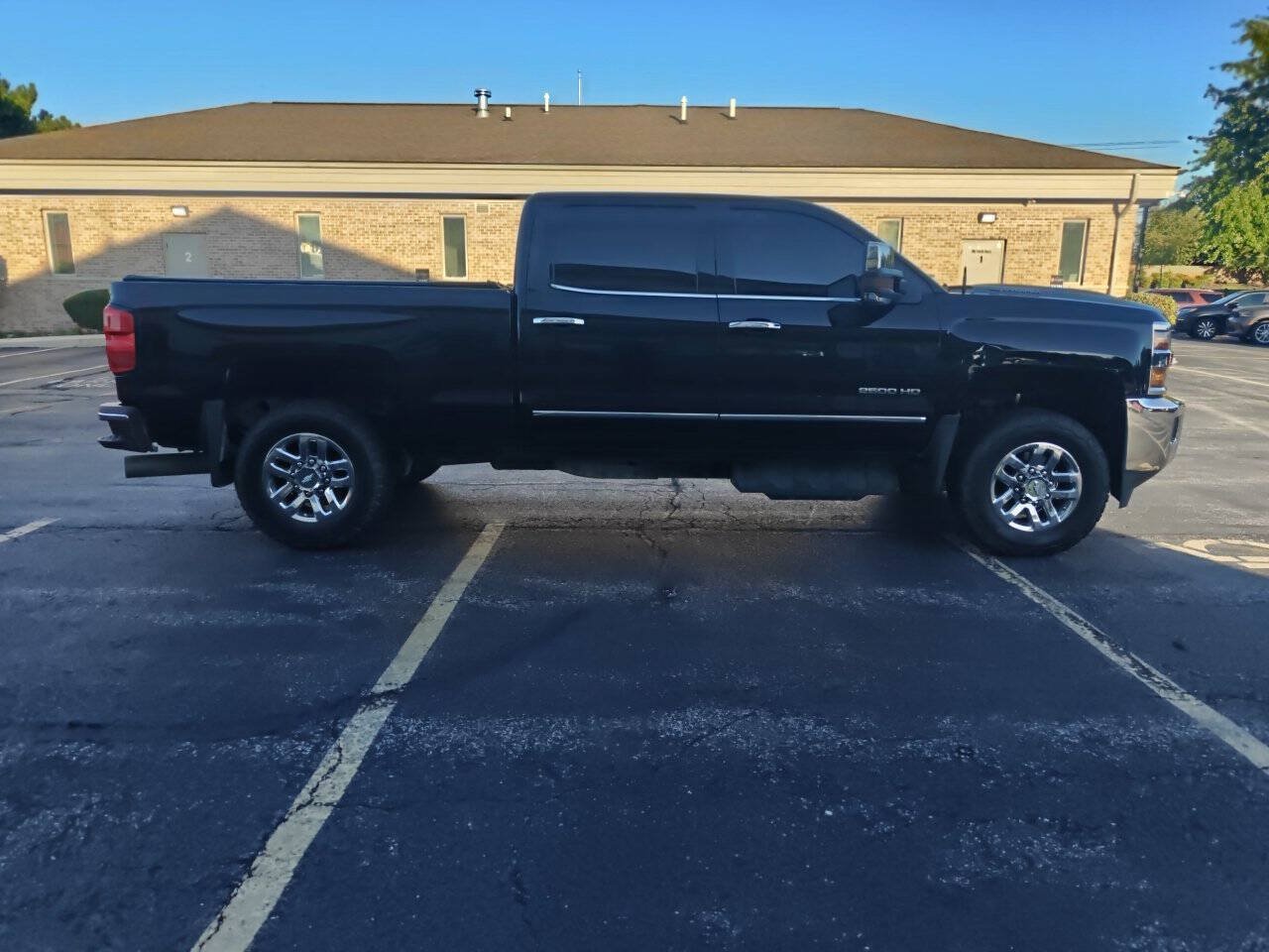 Used 2018 Chevrolet Silverado 2500 LTZ w/ Duramax Plus Package AWD/4WD image 6