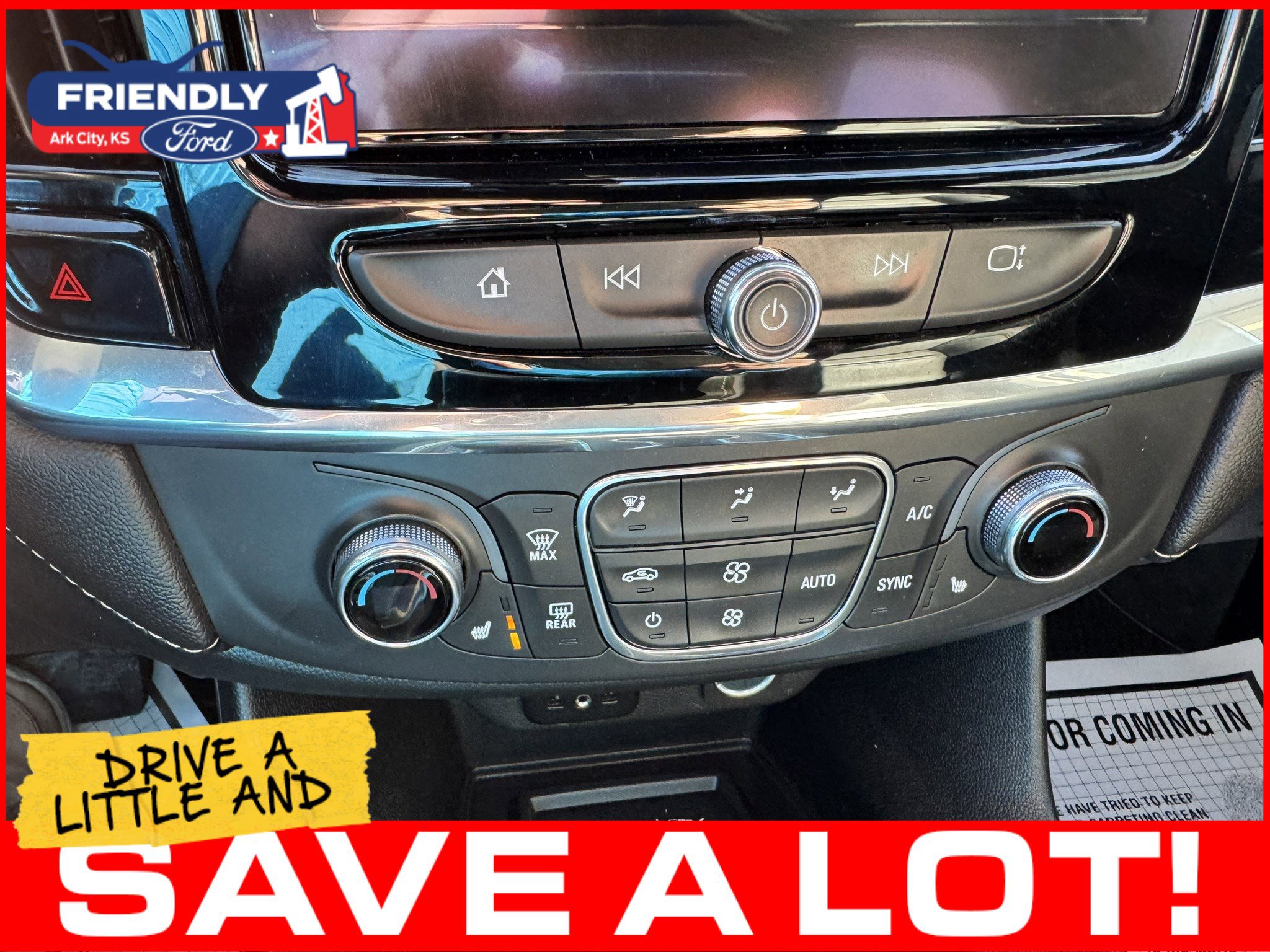 Used 2022 Chevrolet Traverse LT AWD/4WD image 34