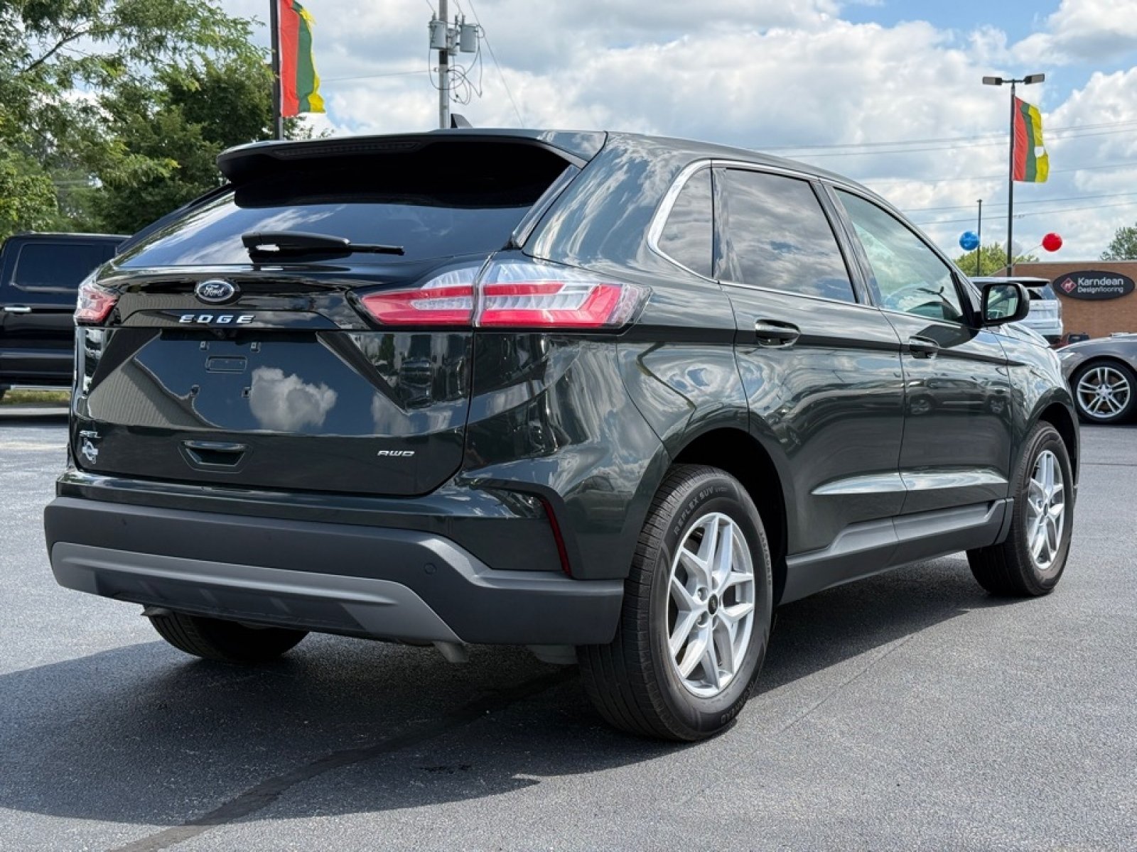 Used 2023 Ford Edge SEL w/ Convenience Package AWD/4WD image 8