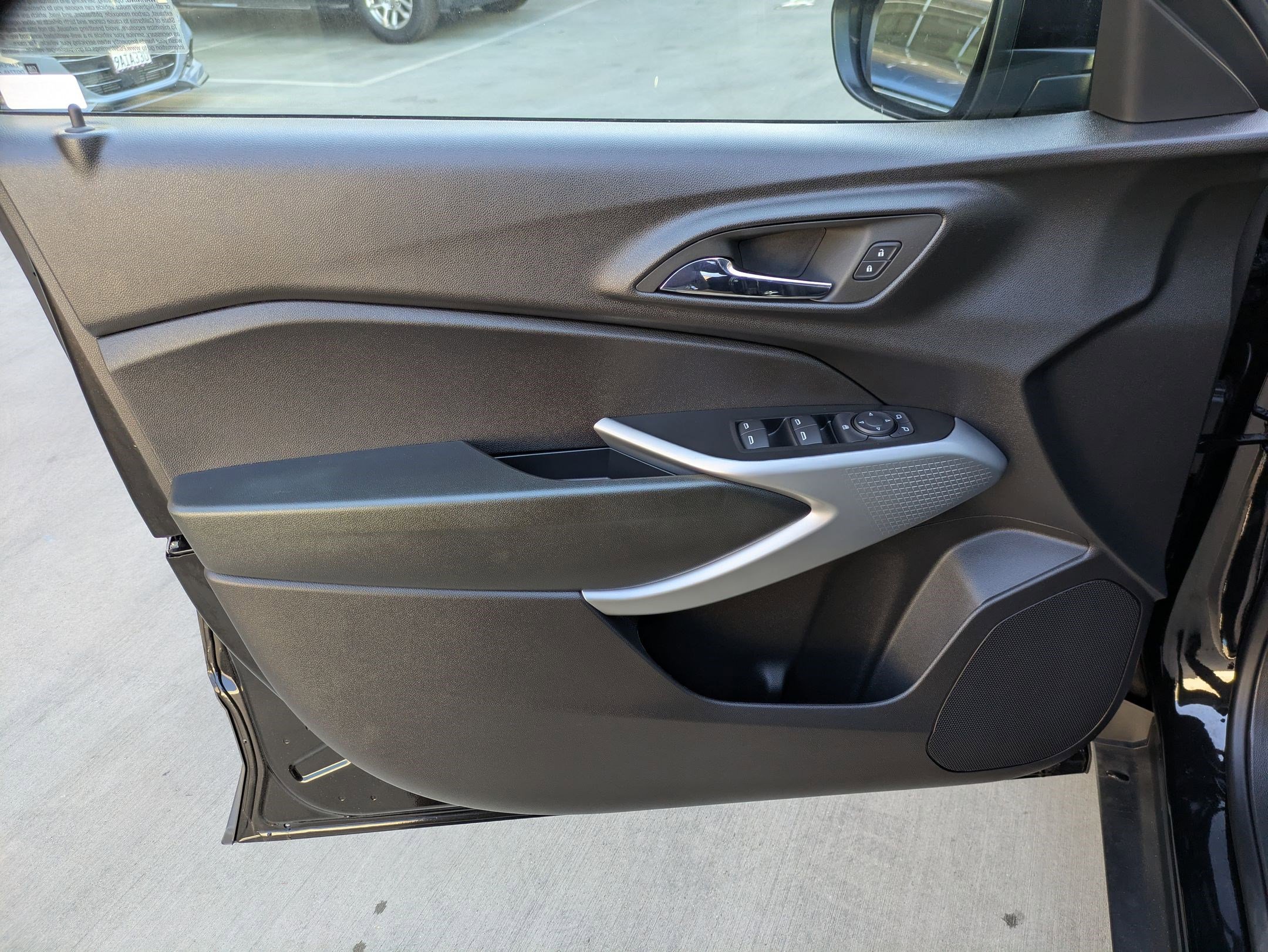 New 2026 Chevrolet Trax RS image 7