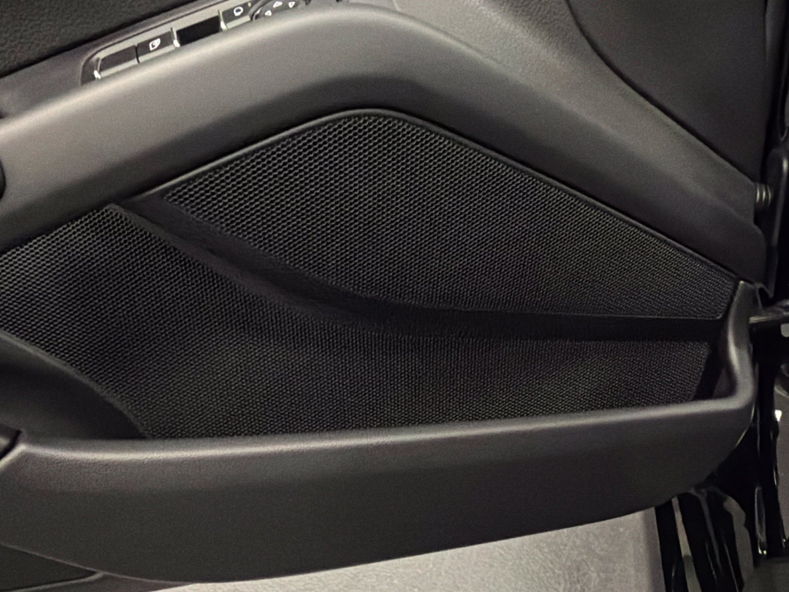 Used 2024 Porsche 718 Cayman S RWD image 22