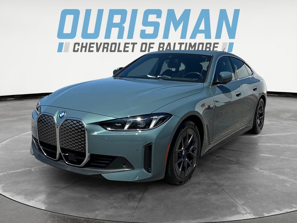 Used 2025 BMW i4 xDrive40i w/ Premium Package AWD/4WD image 2