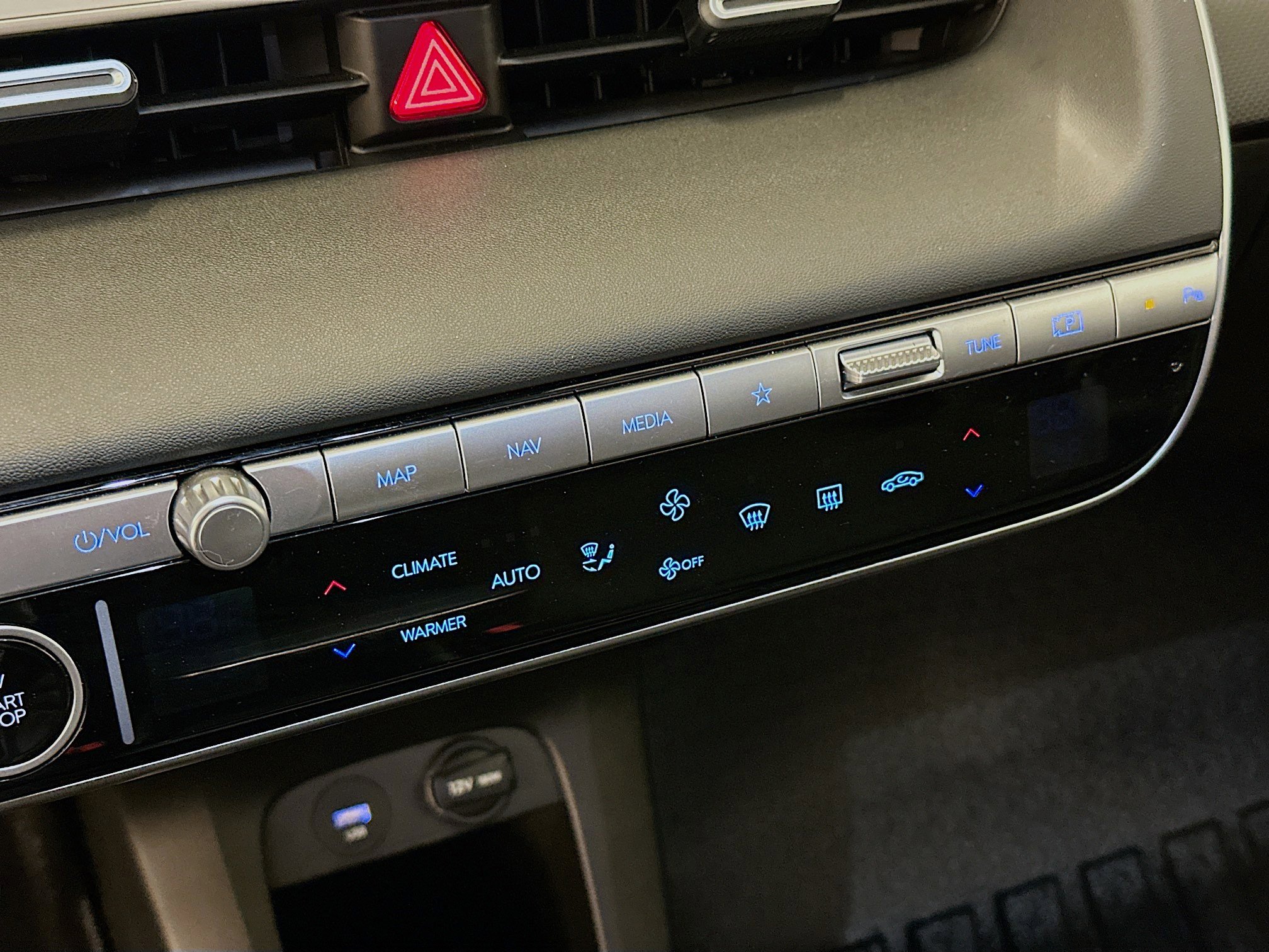 Used 2024 Hyundai Ioniq 5 SE AWD/4WD image 24