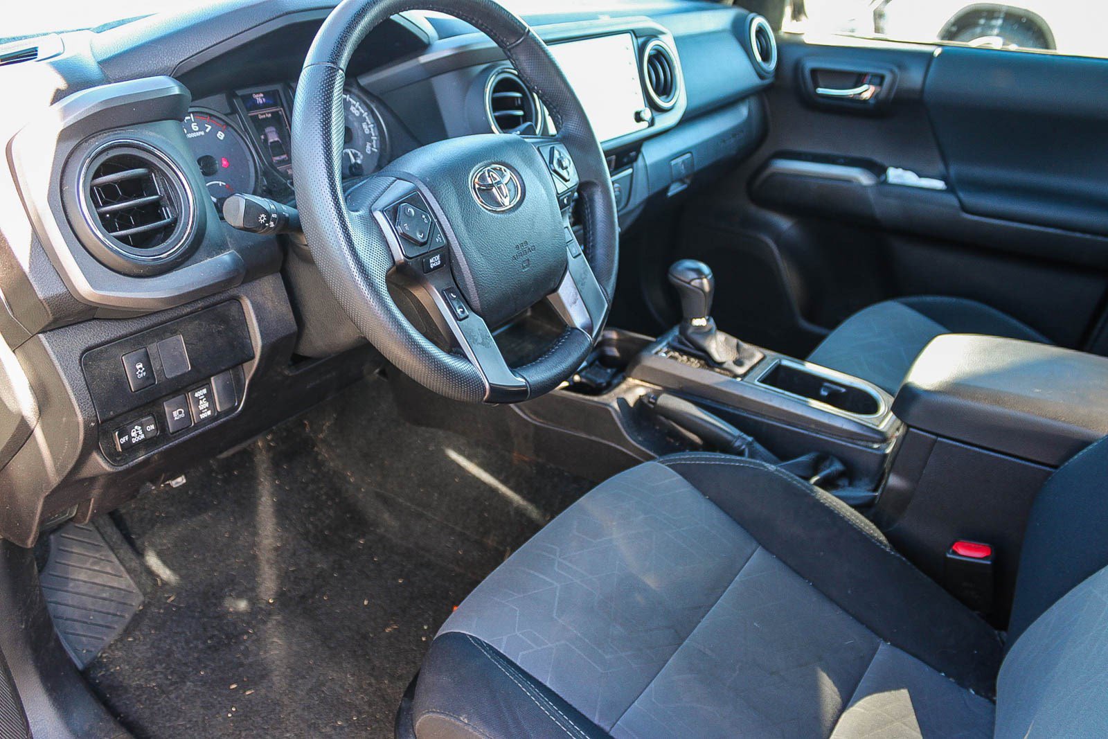 Used 2023 Toyota Tacoma 2WD Double Cab image 11