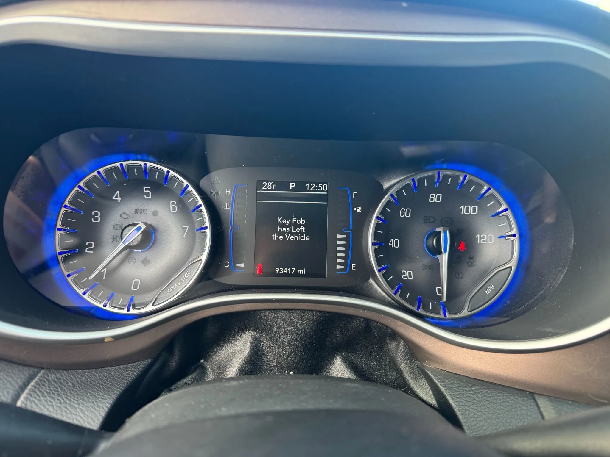 Used 2020 Chrysler Voyager Lxi image 13