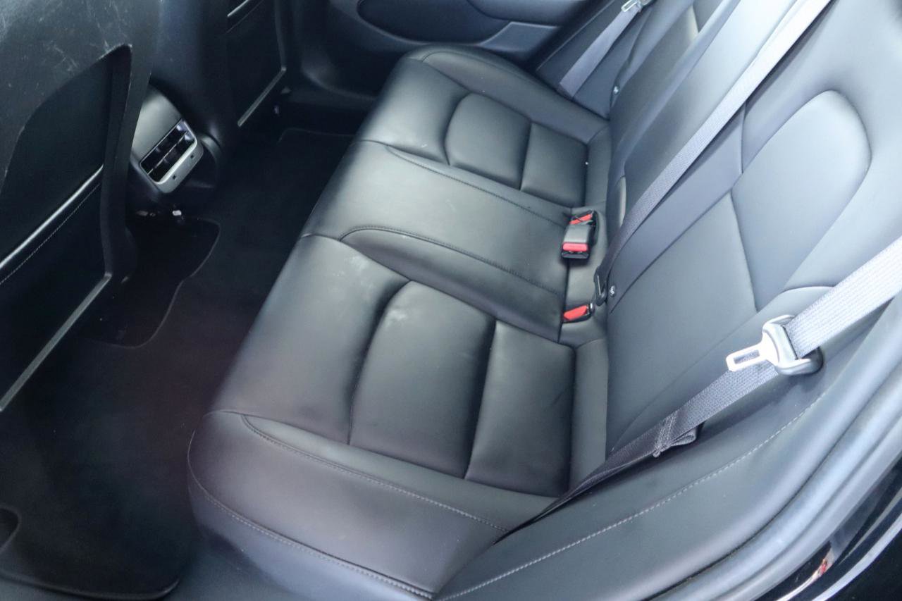 Used 2018 Tesla Model 3 Long Range RWD image 25