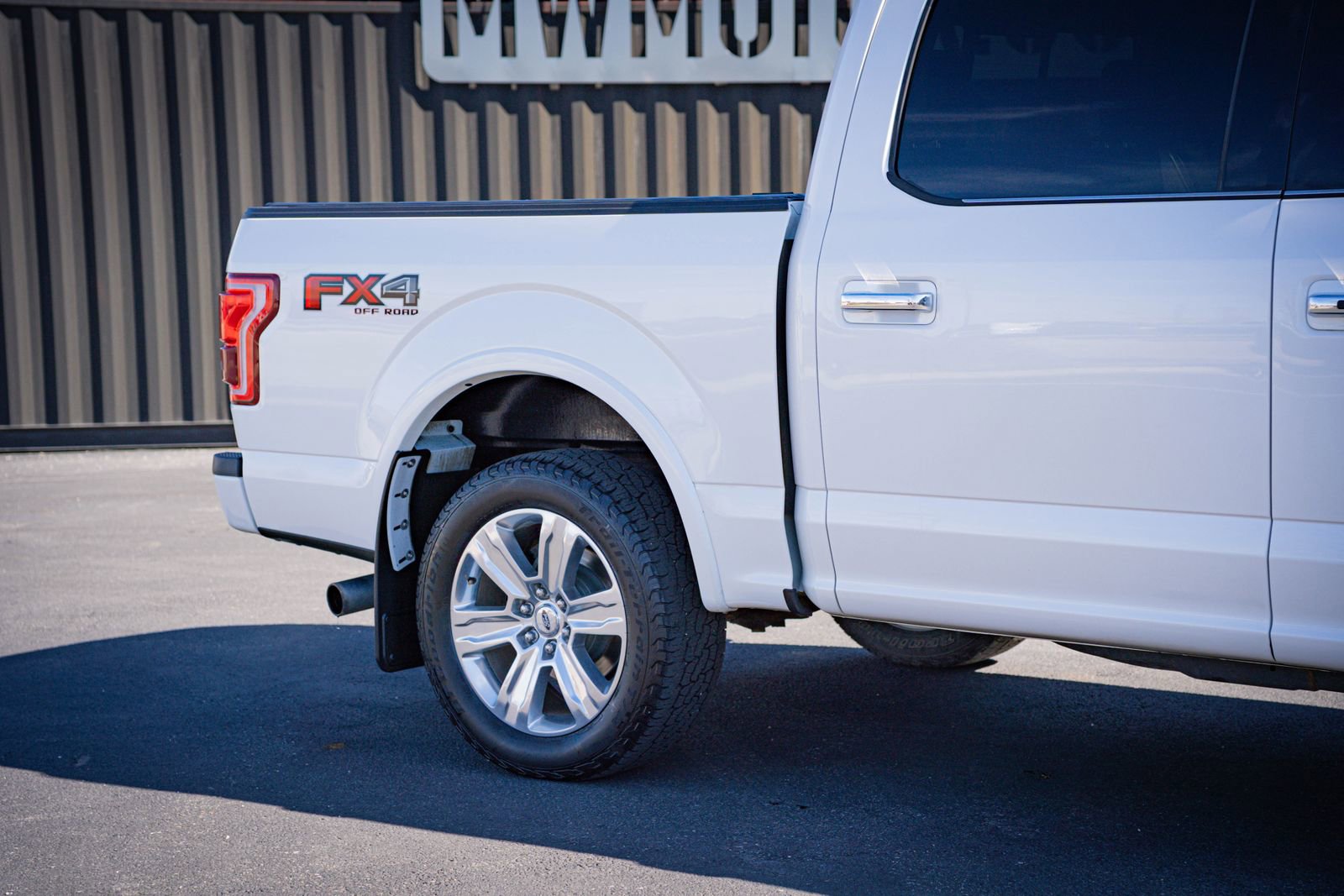 Used 2017 Ford F150 Platinum w/ Technology Package image 5