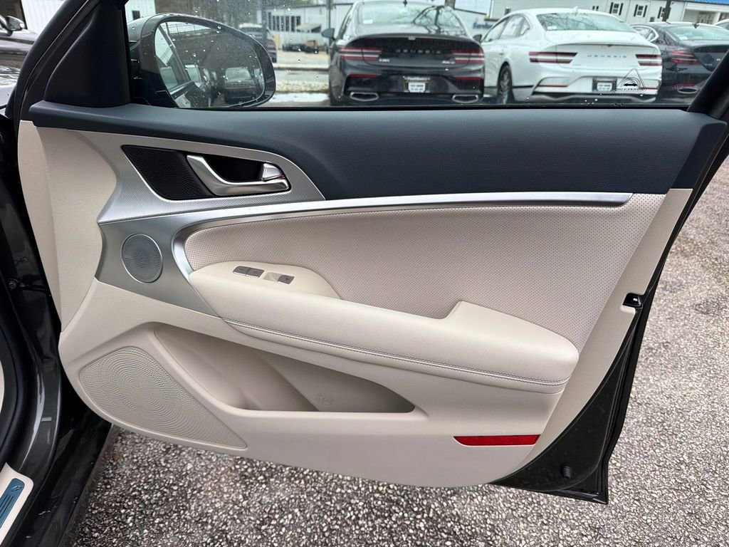 New 2026 Genesis G70 2.5T Prestige image 14