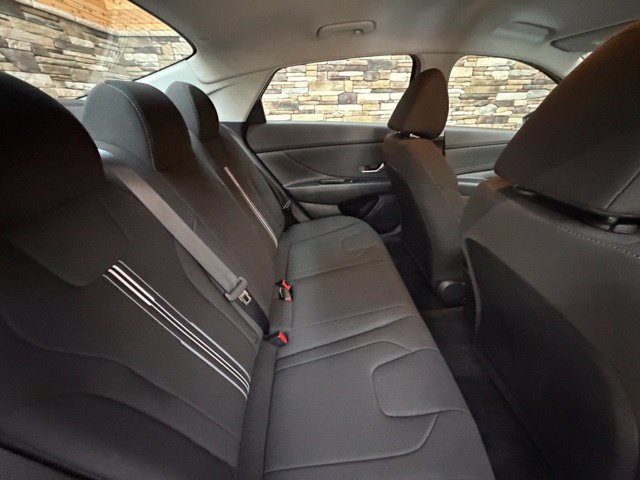 Certified 2023 Hyundai Elantra SEL w/ Convenience Package FWD image 34