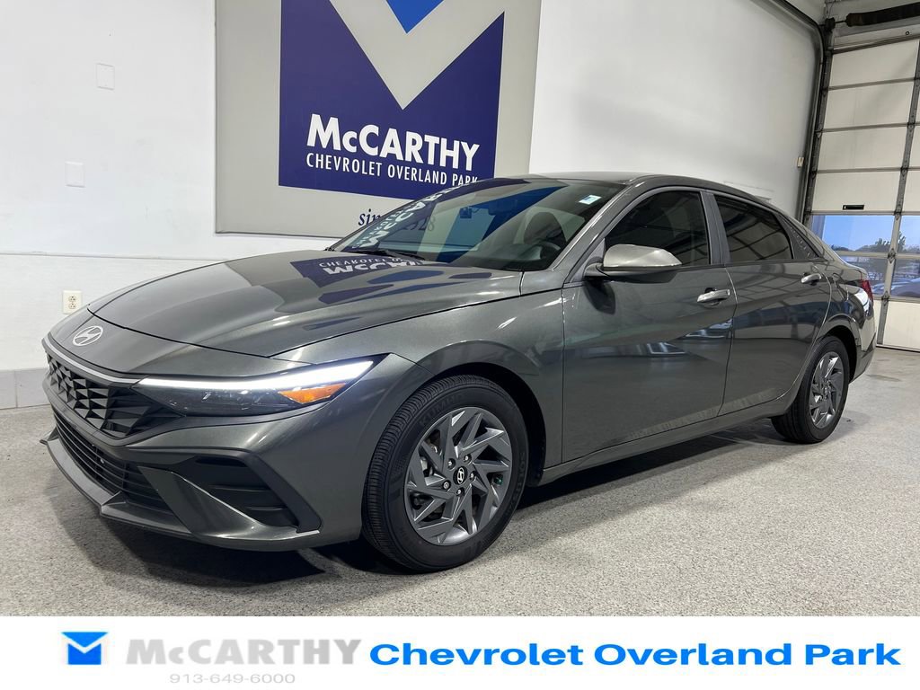 Used 2024 Hyundai Elantra SEL FWD image 9