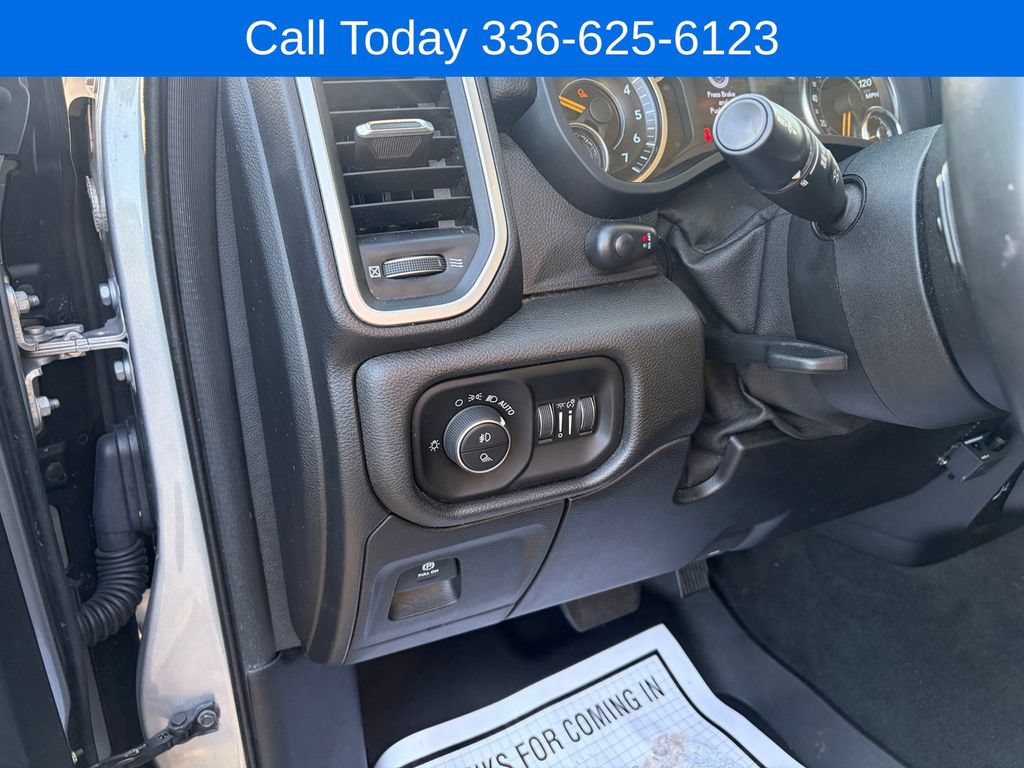 Used 2019 RAM 1500 Big Horn AWD/4WD image 12