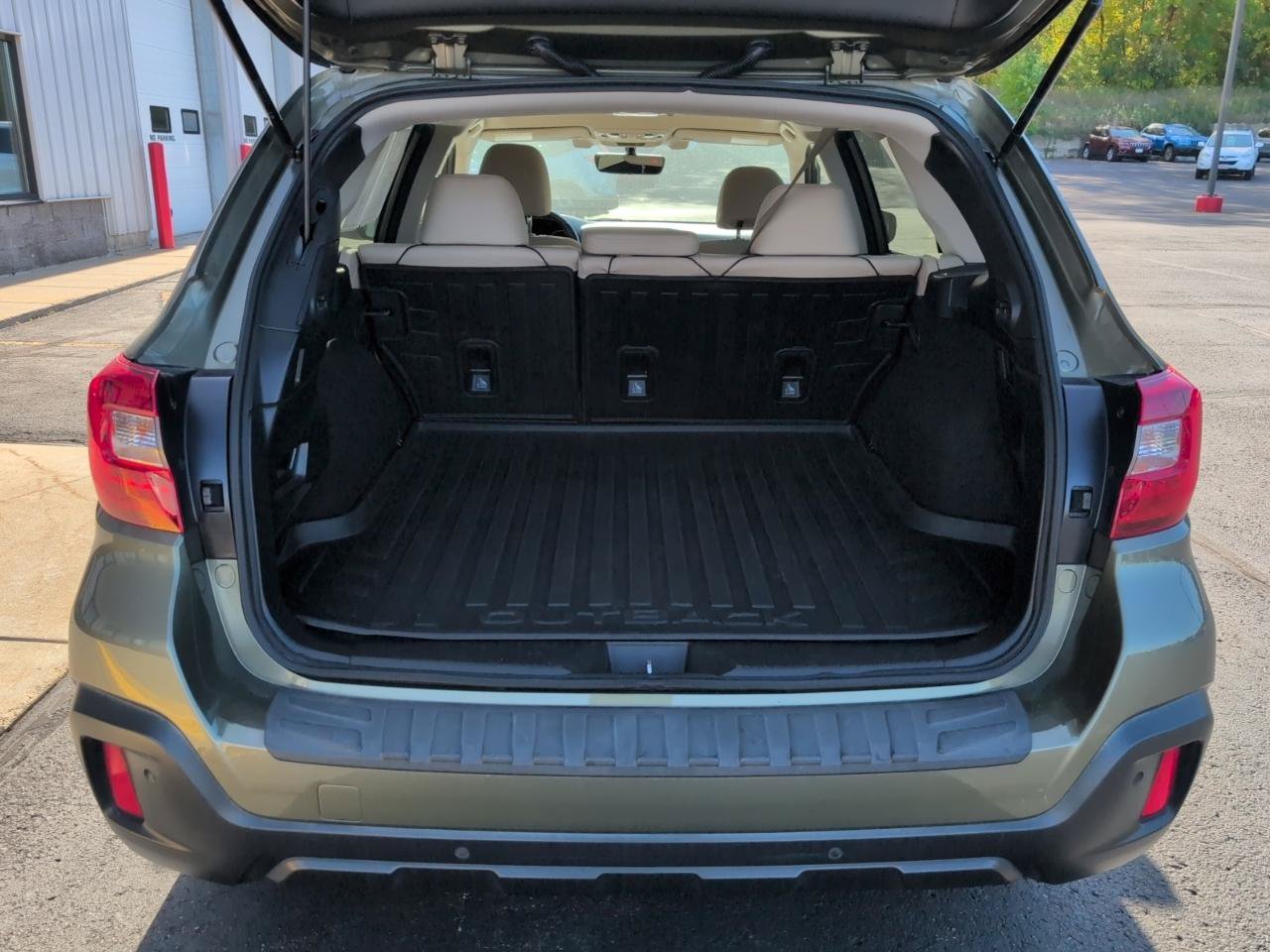 Used 2019 Subaru Outback 2.5i Limited w/ Protection Package #1 AWD/4WD image 13