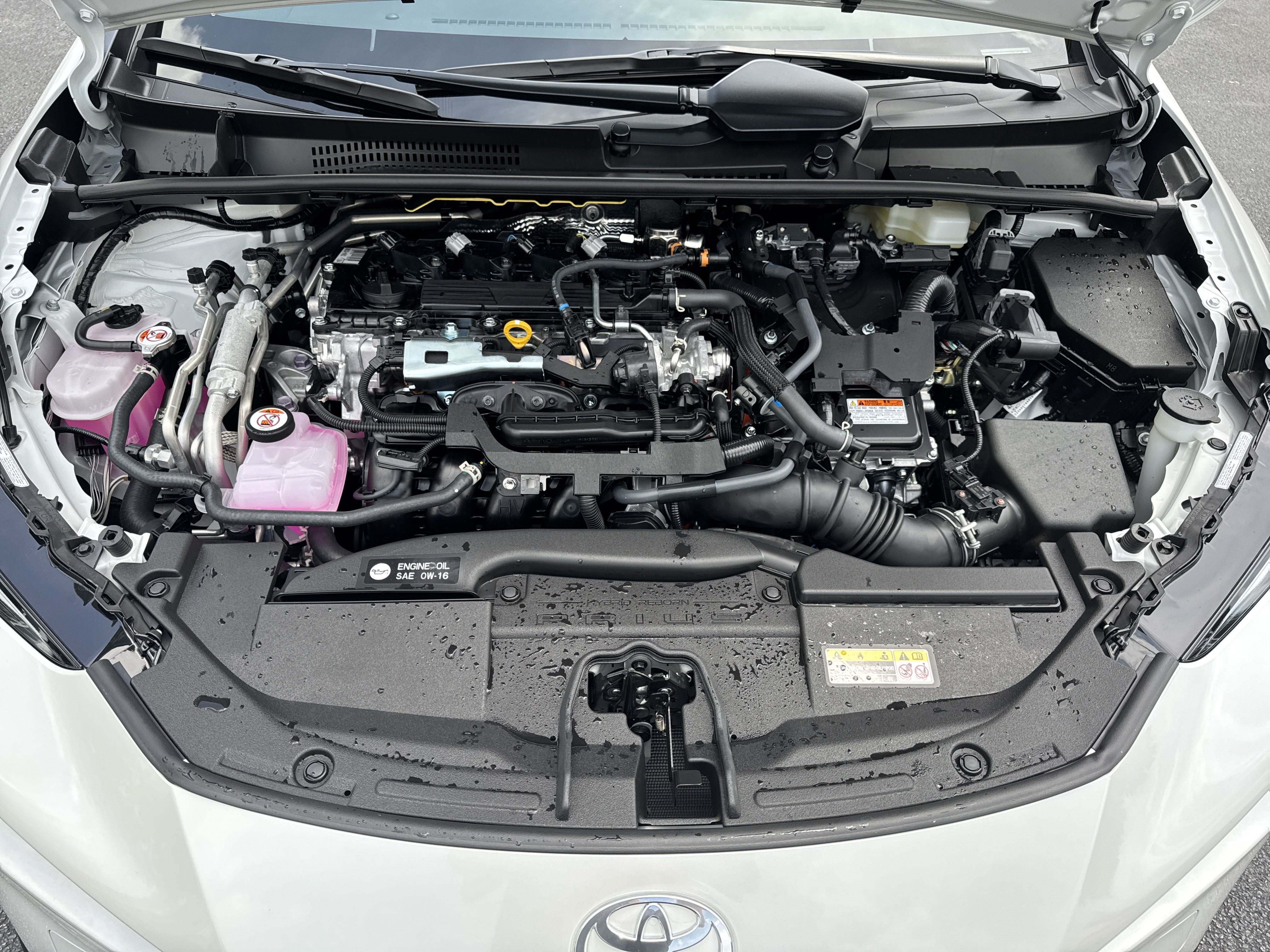 New 2025 Toyota Prius Plug-In Hybrid FWD image 41