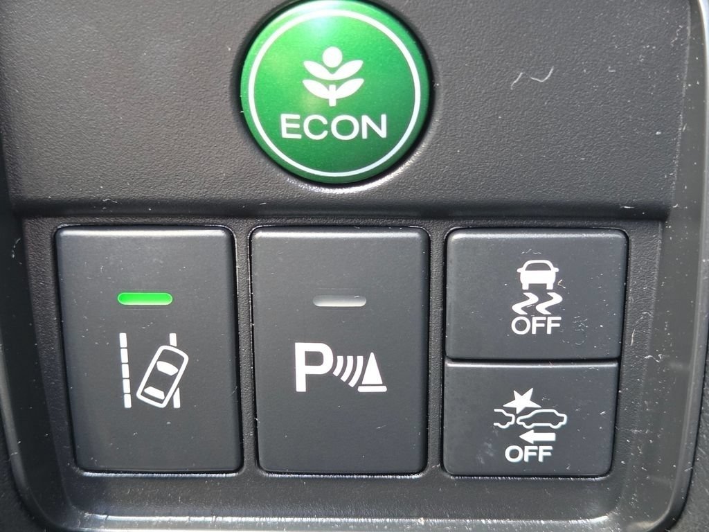 Used 2016 Honda Accord Touring image 10