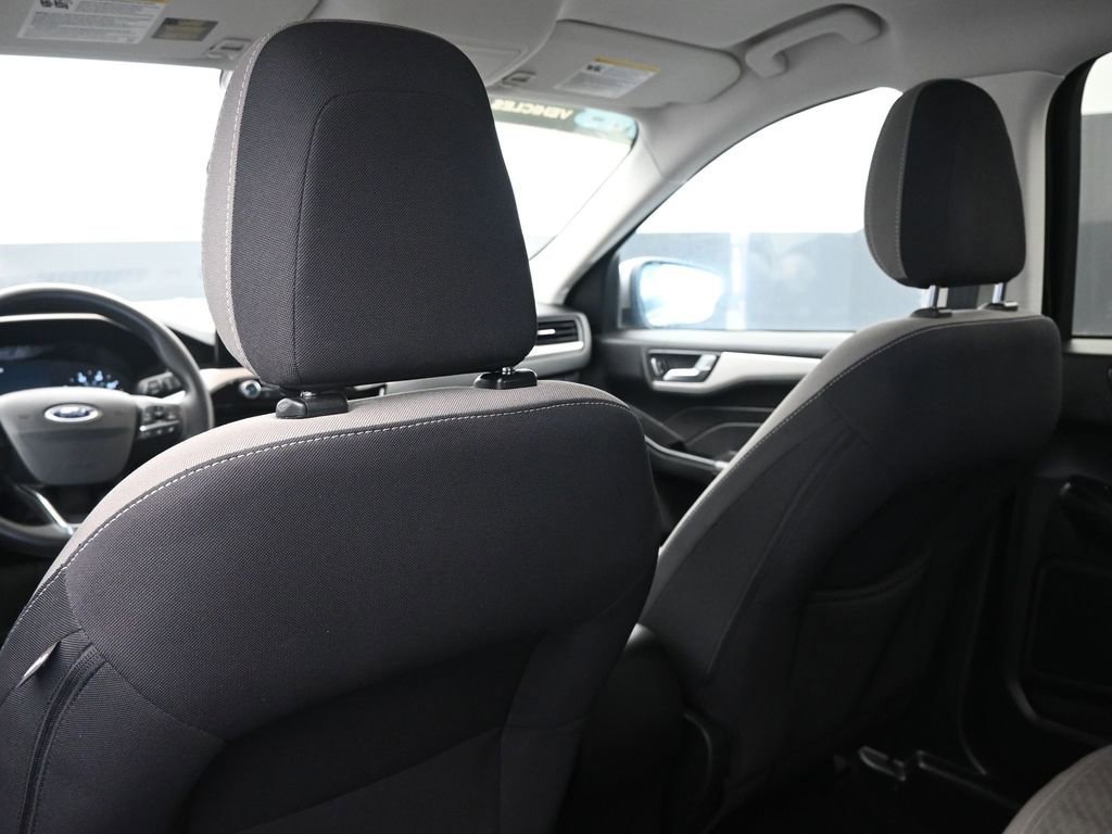 Used 2021 Ford Escape SE image 22