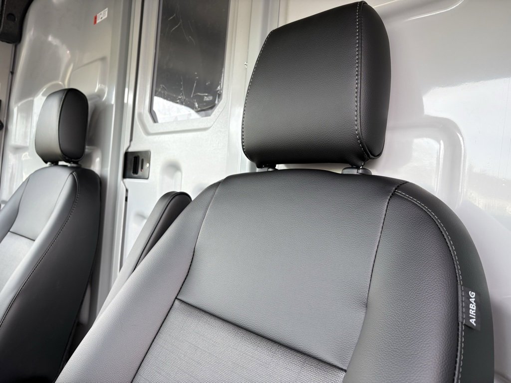 New 2026 Ford Transit 250 148 Medium Roof image 42
