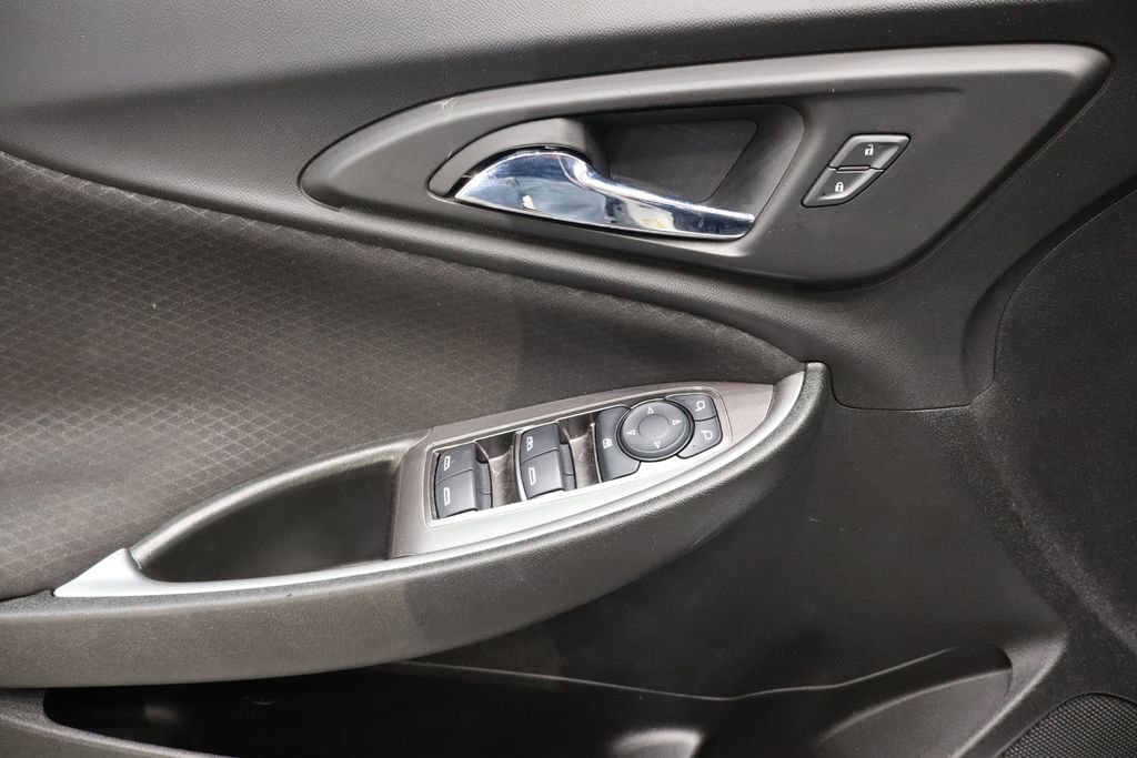 Used 2023 Chevrolet Malibu LT image 17