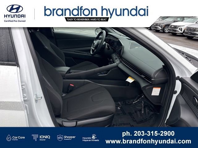 Certified 2025 Hyundai Elantra SEL FWD image 27