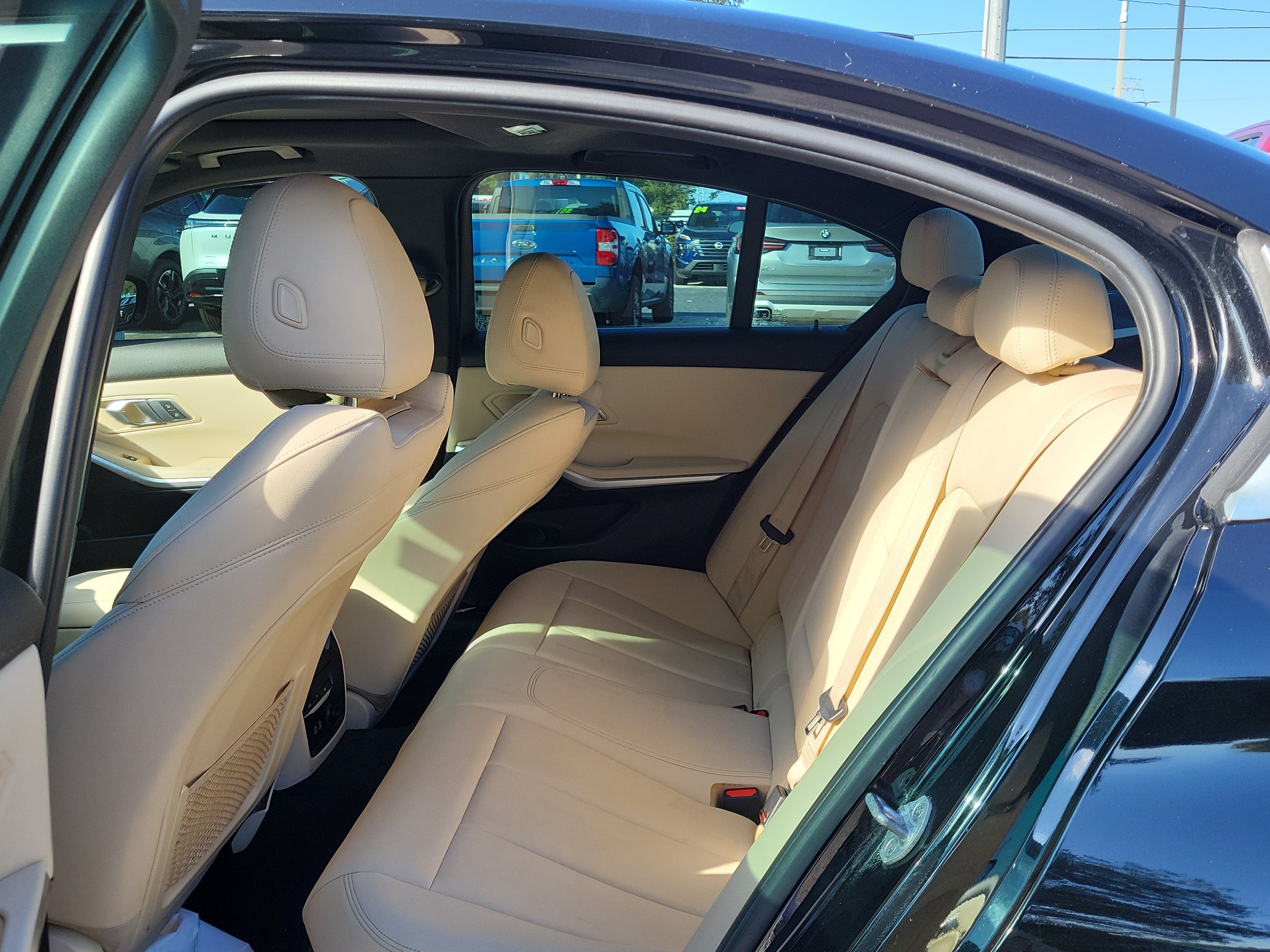Used 2020 BMW 330i Sedan w/ Convenience Package RWD image 11