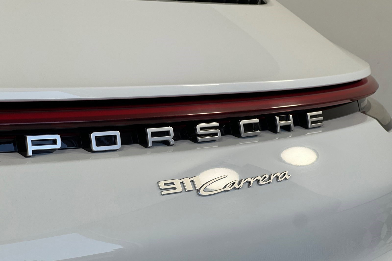 Used 2023 Porsche 911 Carrera image 21