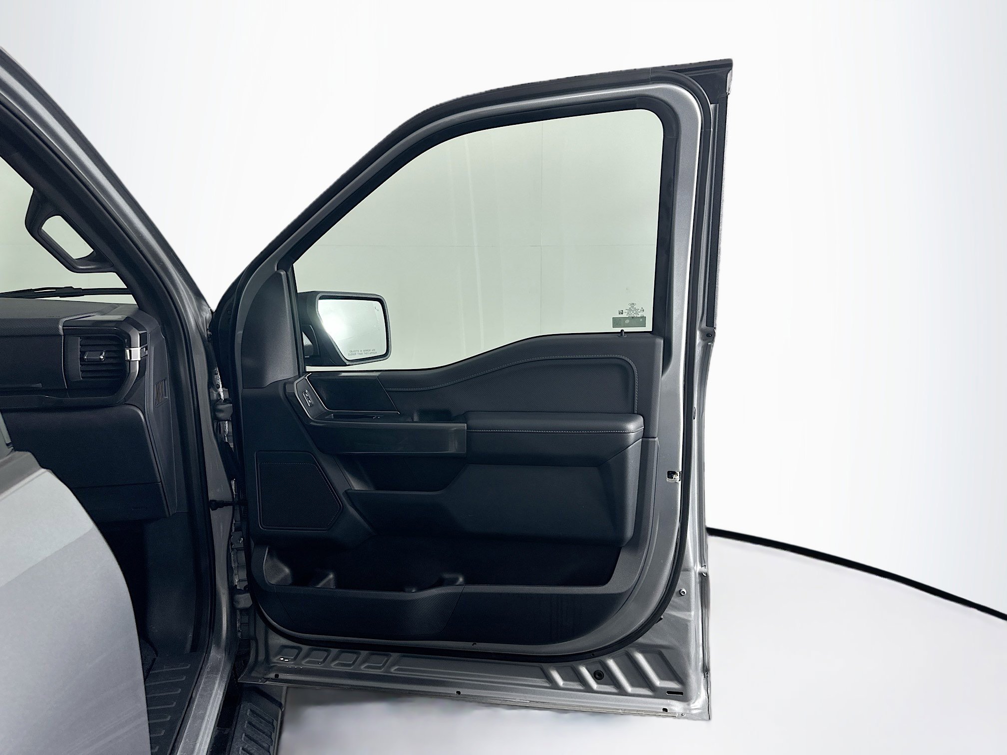 Used 2023 Ford F150 XLT w/ Equipment Group 302A High image 33