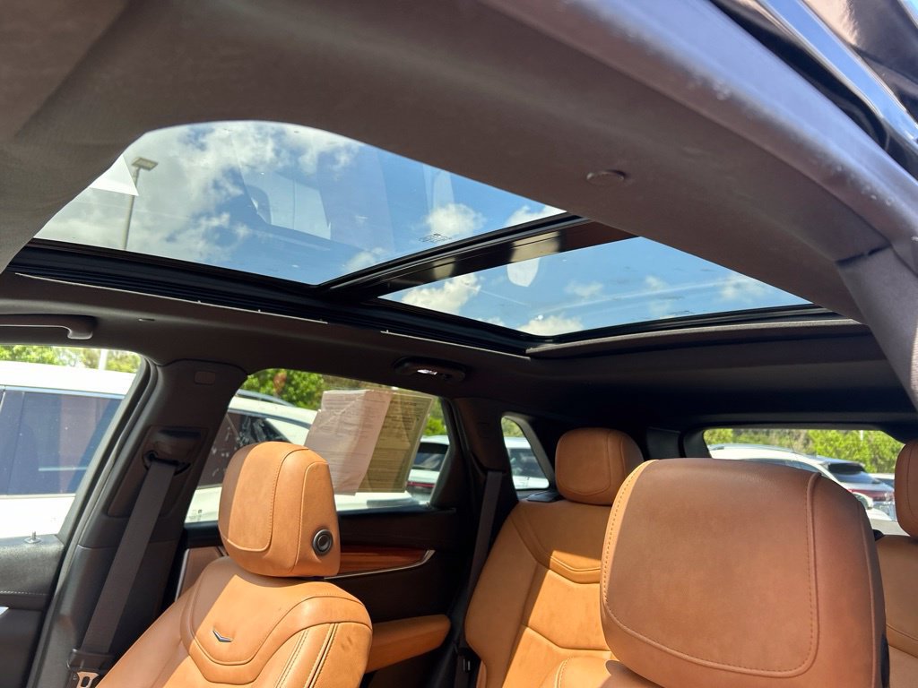 Used 2024 Cadillac XT5 Premium Luxury w/ Technology Package FWD image 22