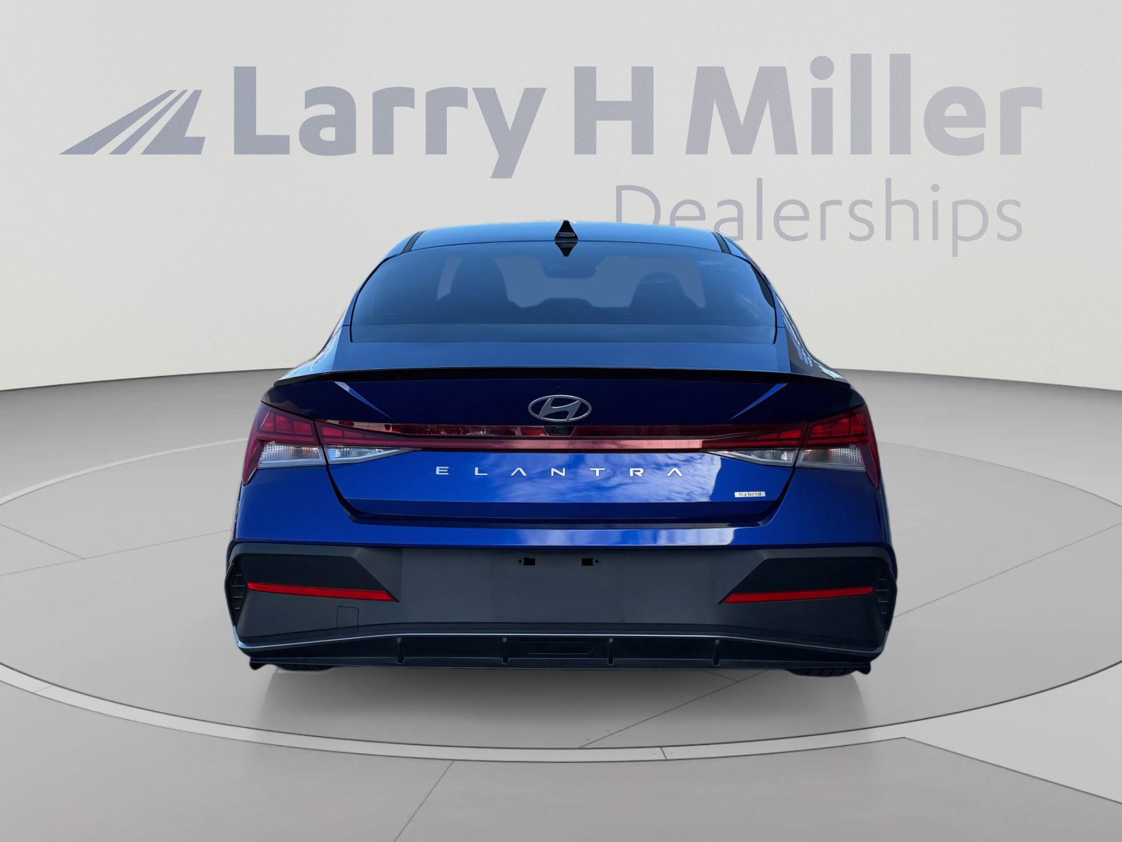 Certified 2025 Hyundai Elantra SEL FWD image 4