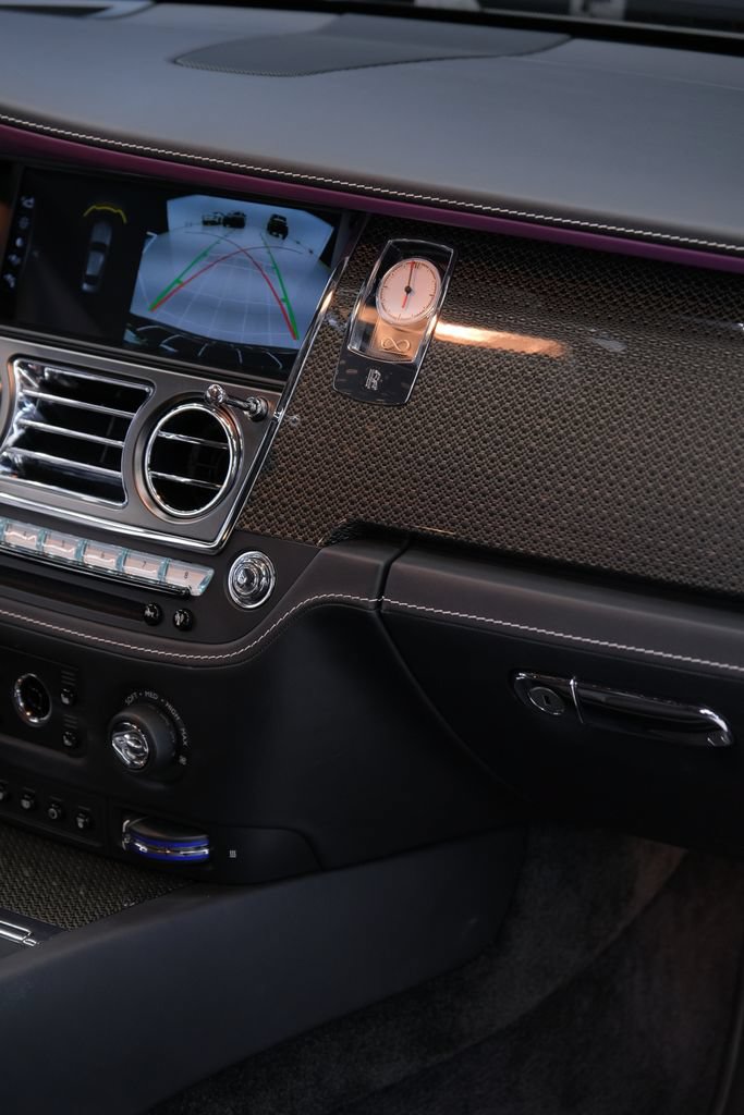 Used 2020 Rolls-Royce Wraith RWD image 40