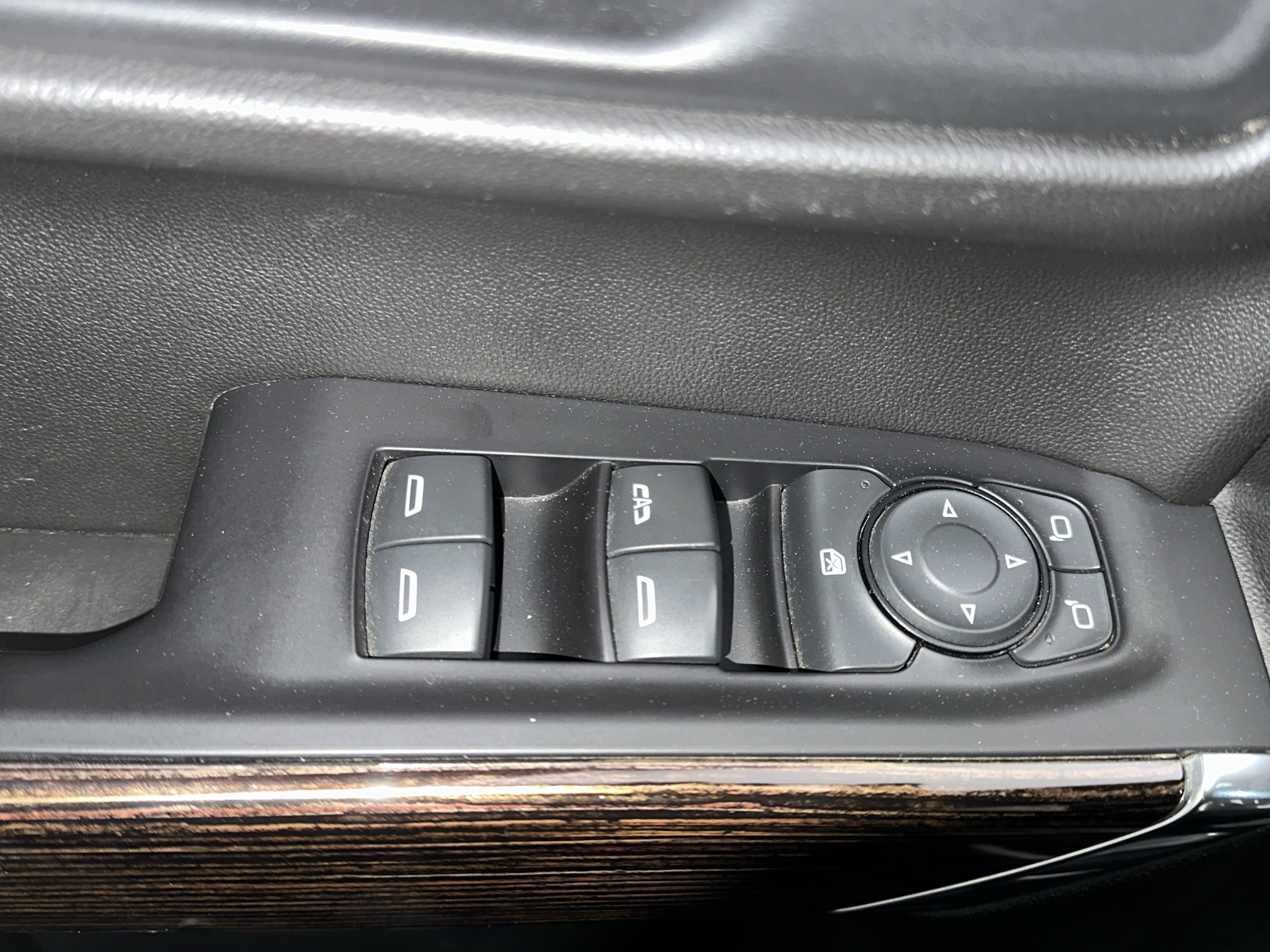 Used 2019 GMC Sierra 1500 SLE w/ SLE Convenience Package AWD/4WD image 23