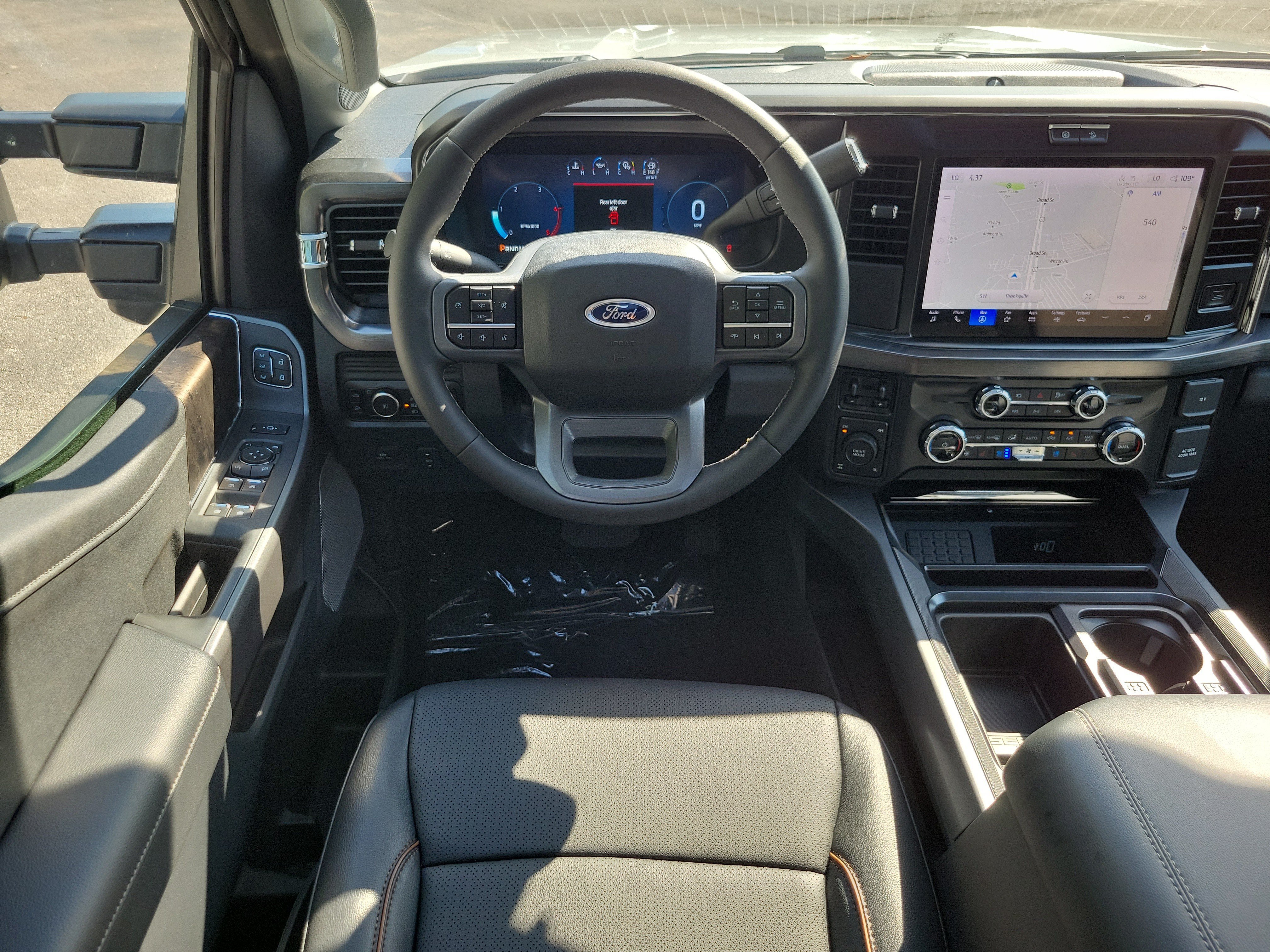 New 2026 Ford F350 Lariat w/ Black Appearance Package AWD/4WD image 17