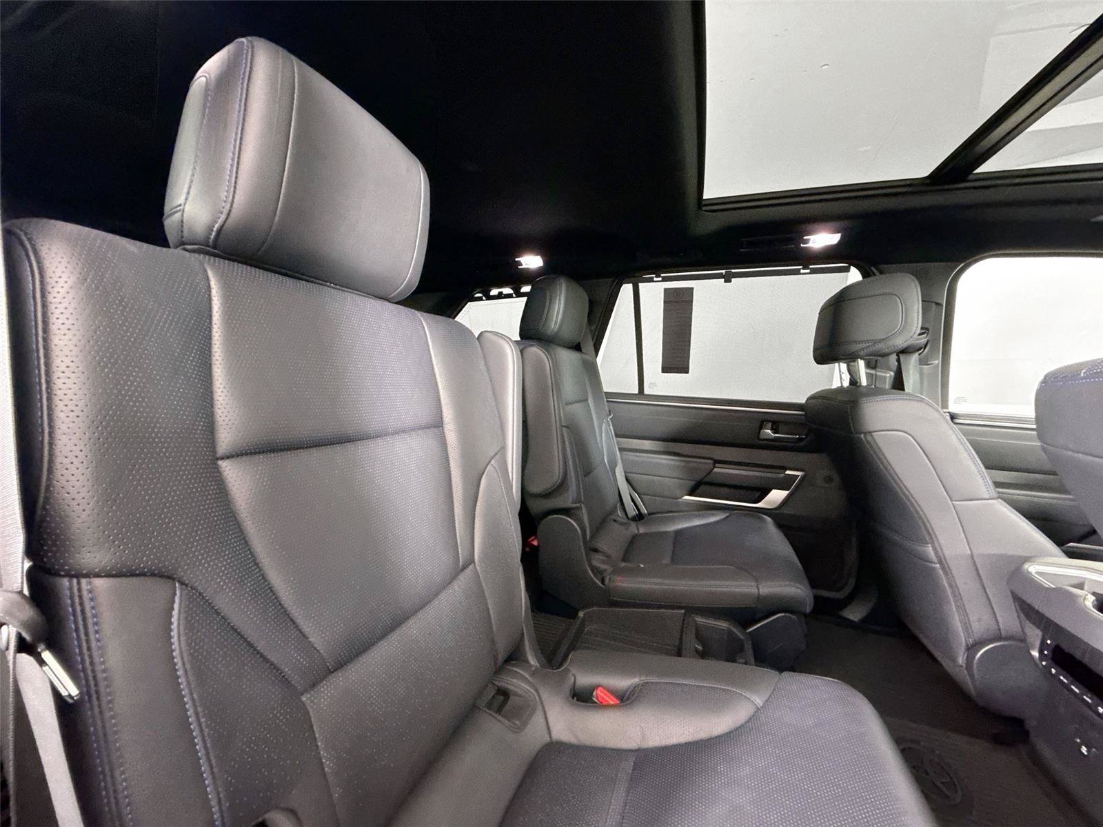 Certified 2025 Toyota Sequoia Platinum AWD/4WD image 44