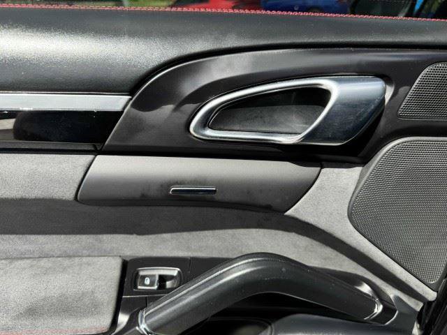 Used 2017 Porsche Cayenne GTS AWD/4WD image 35