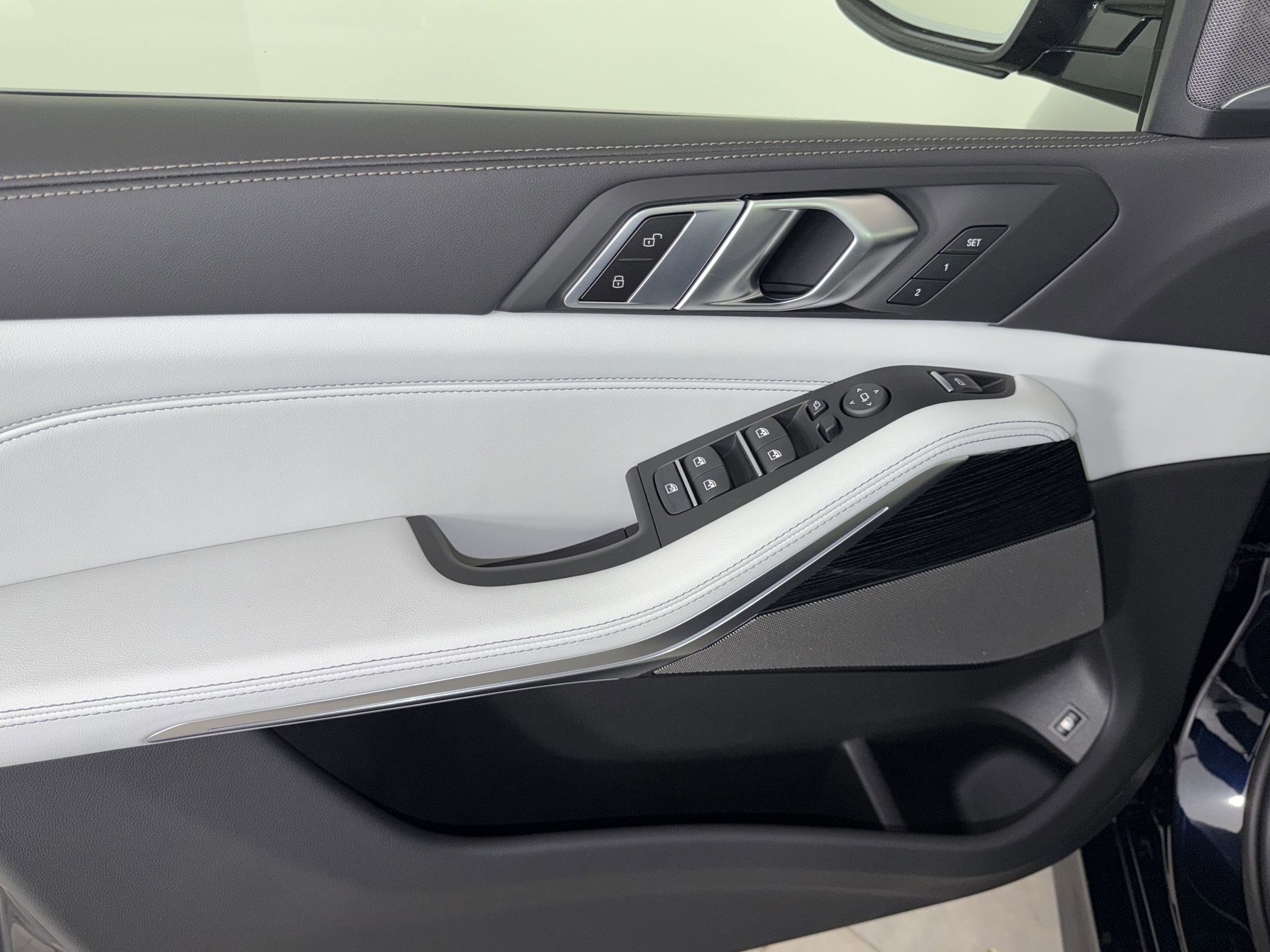 New 2026 BMW X5 xDrive50e AWD/4WD image 12