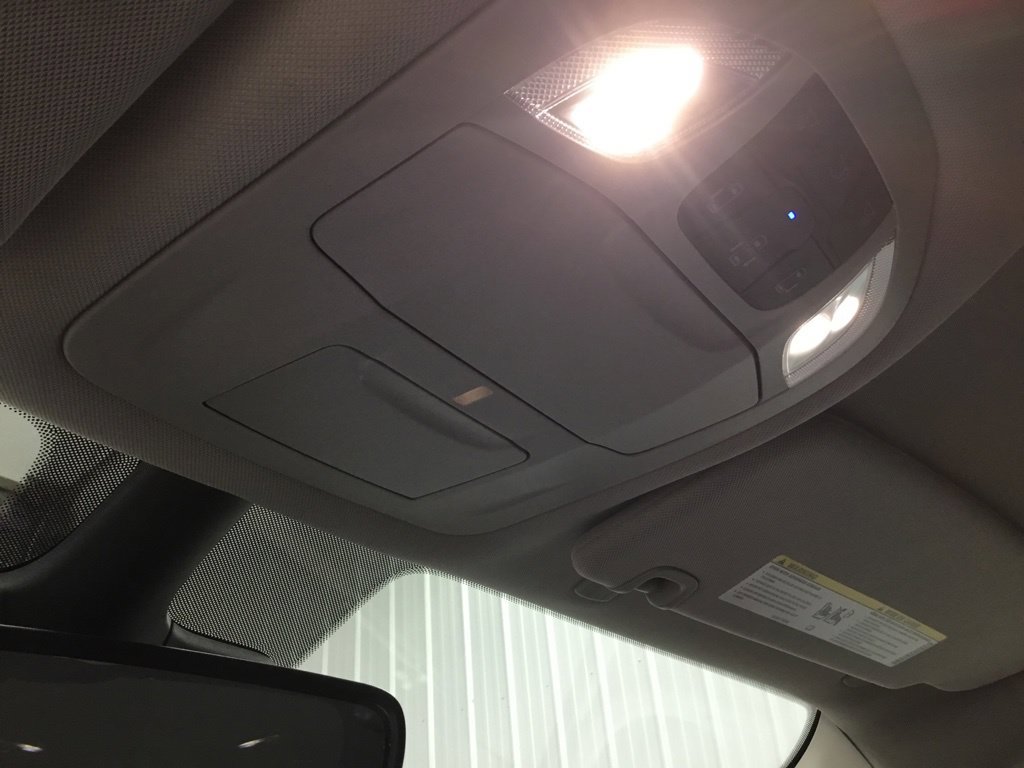 Used 2023 Chrysler Pacifica Touring-L AWD/4WD image 19