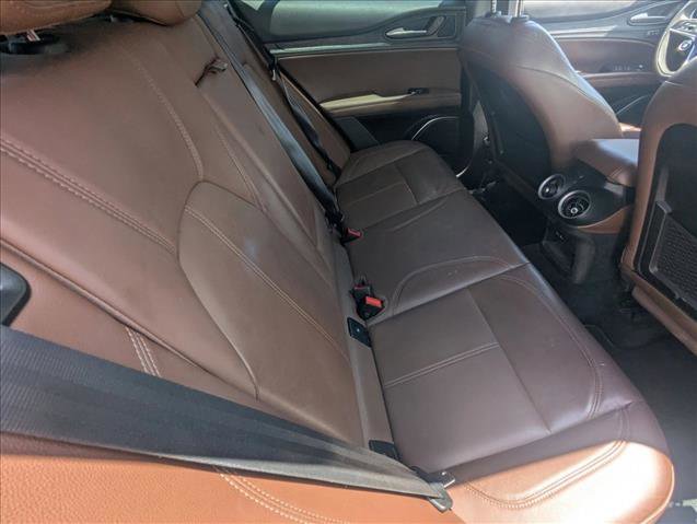 Used 2019 Alfa Romeo Stelvio RWD image 18