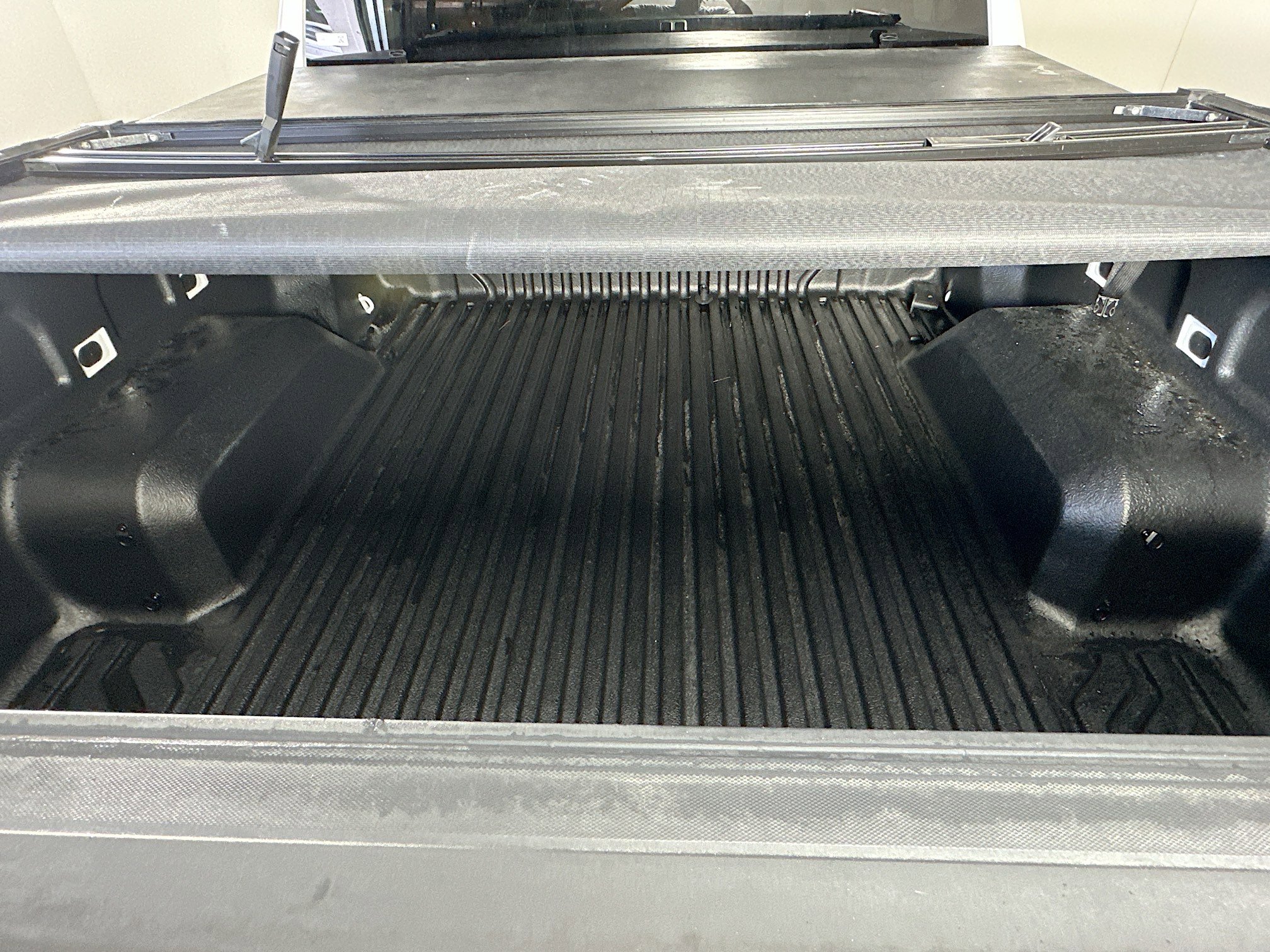 Used 2024 GMC Sierra 1500 Elevation image 27