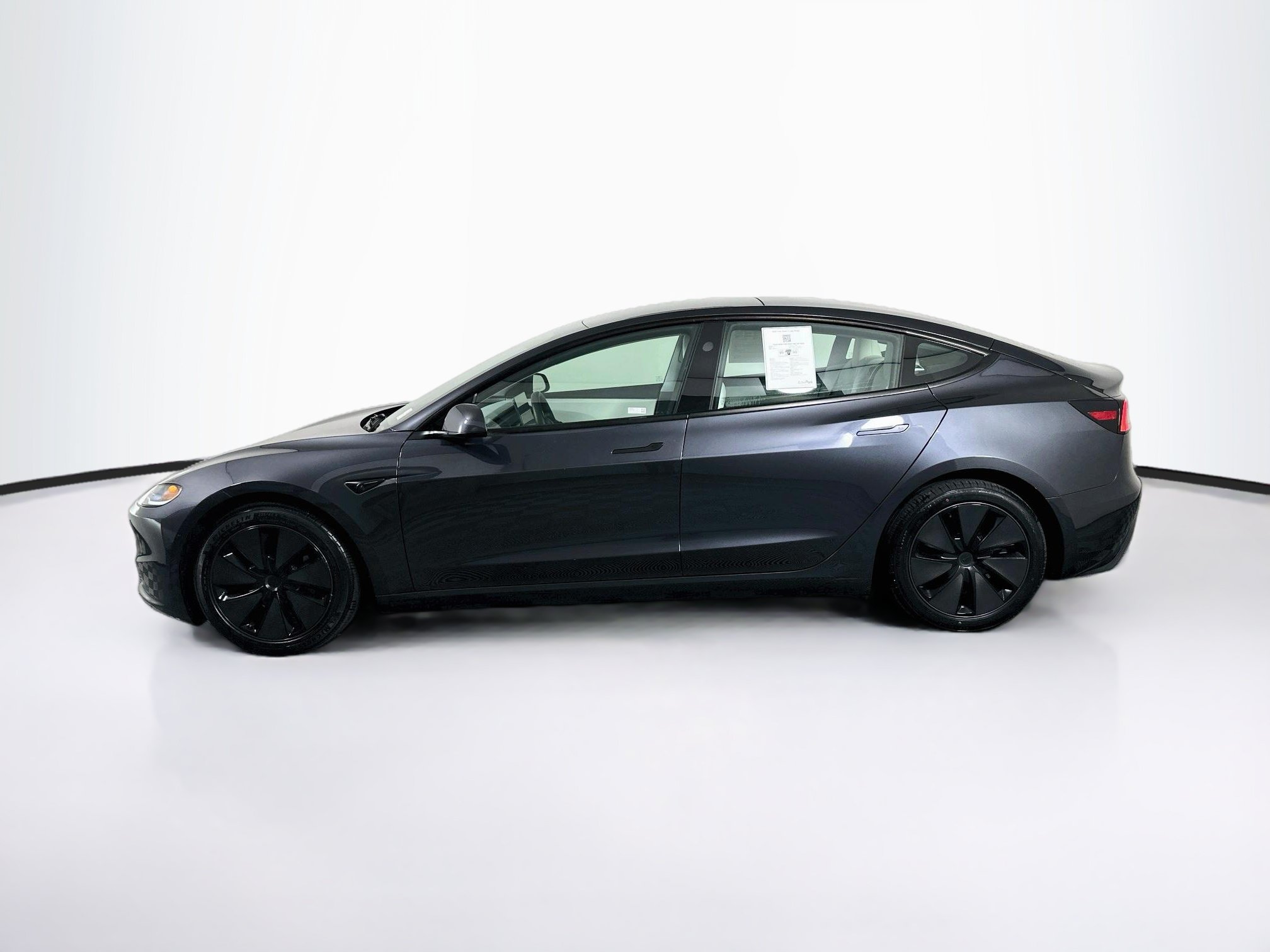 Used 2025 Tesla Model 3 Long Range AWD/4WD image 4