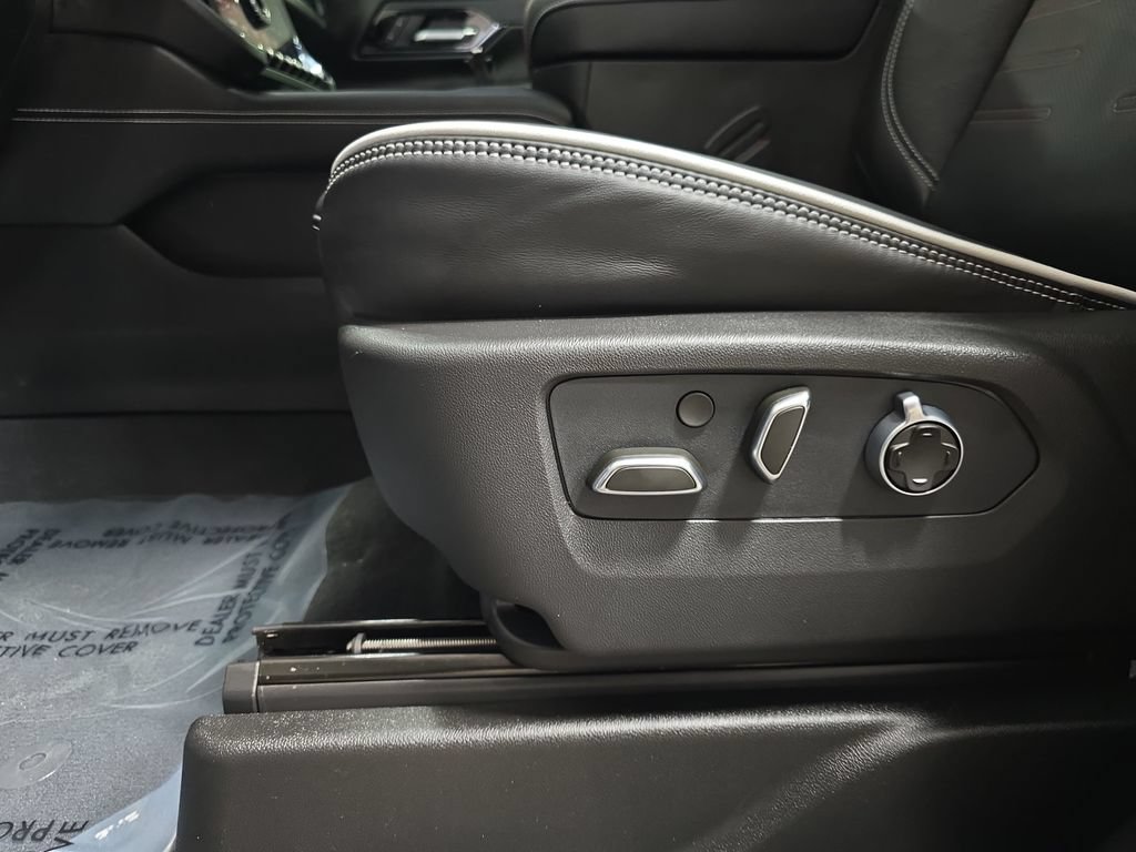 Certified 2026 GMC Yukon AT4 Ultimate AWD/4WD image 33