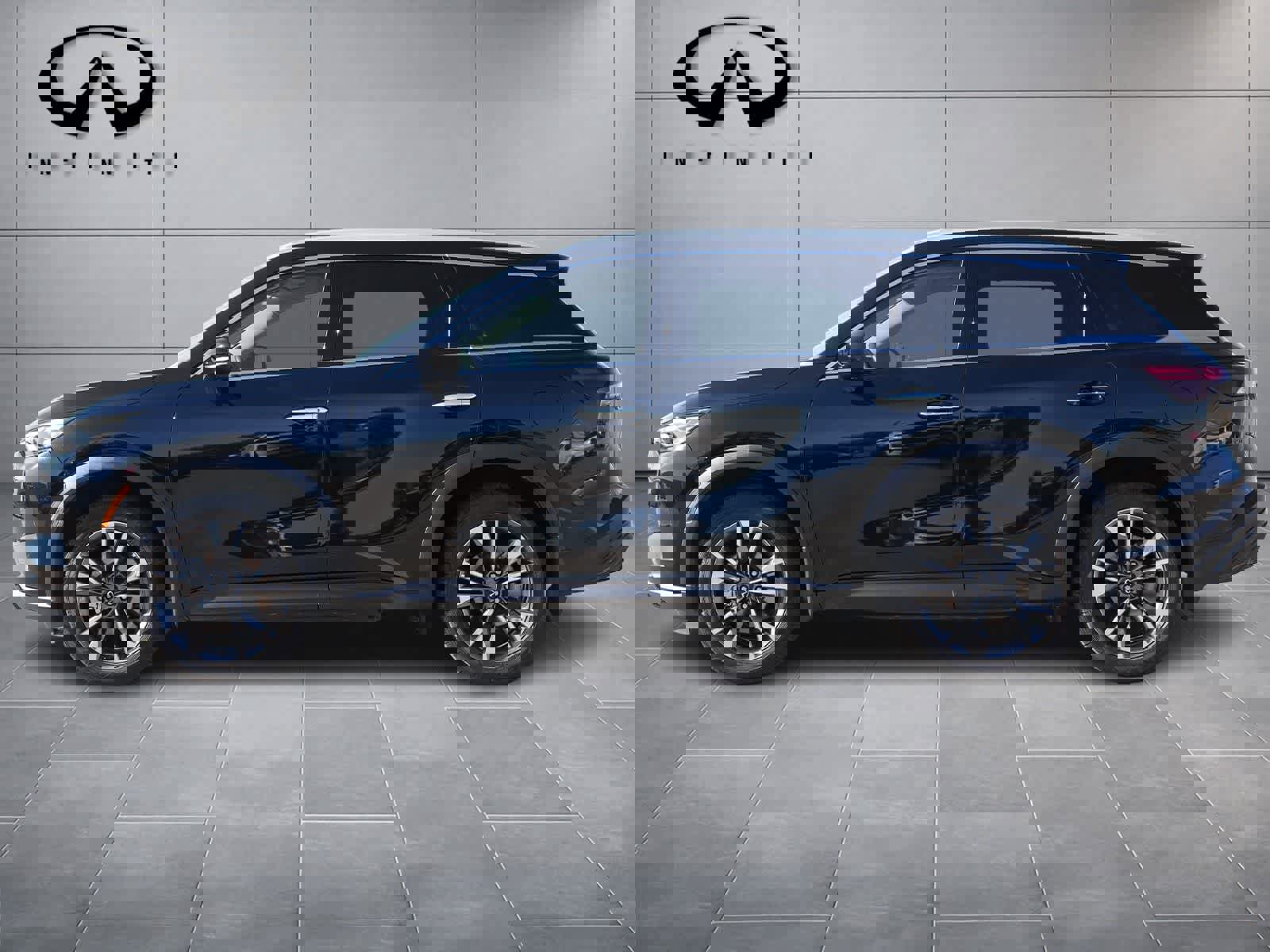 Certified 2023 INFINITI QX60 Luxe w/ Cargo Package image 4