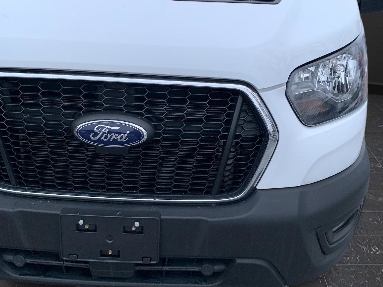 Used 2024 Ford Transit 250 Low Roof w/ Exterior Upgrade Package image 20