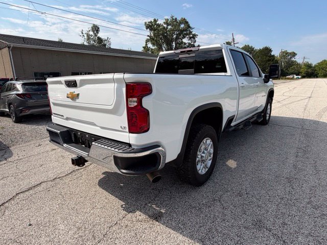 Used 2022 Chevrolet Silverado 2500 LT w/ Convenience Package AWD/4WD image 11